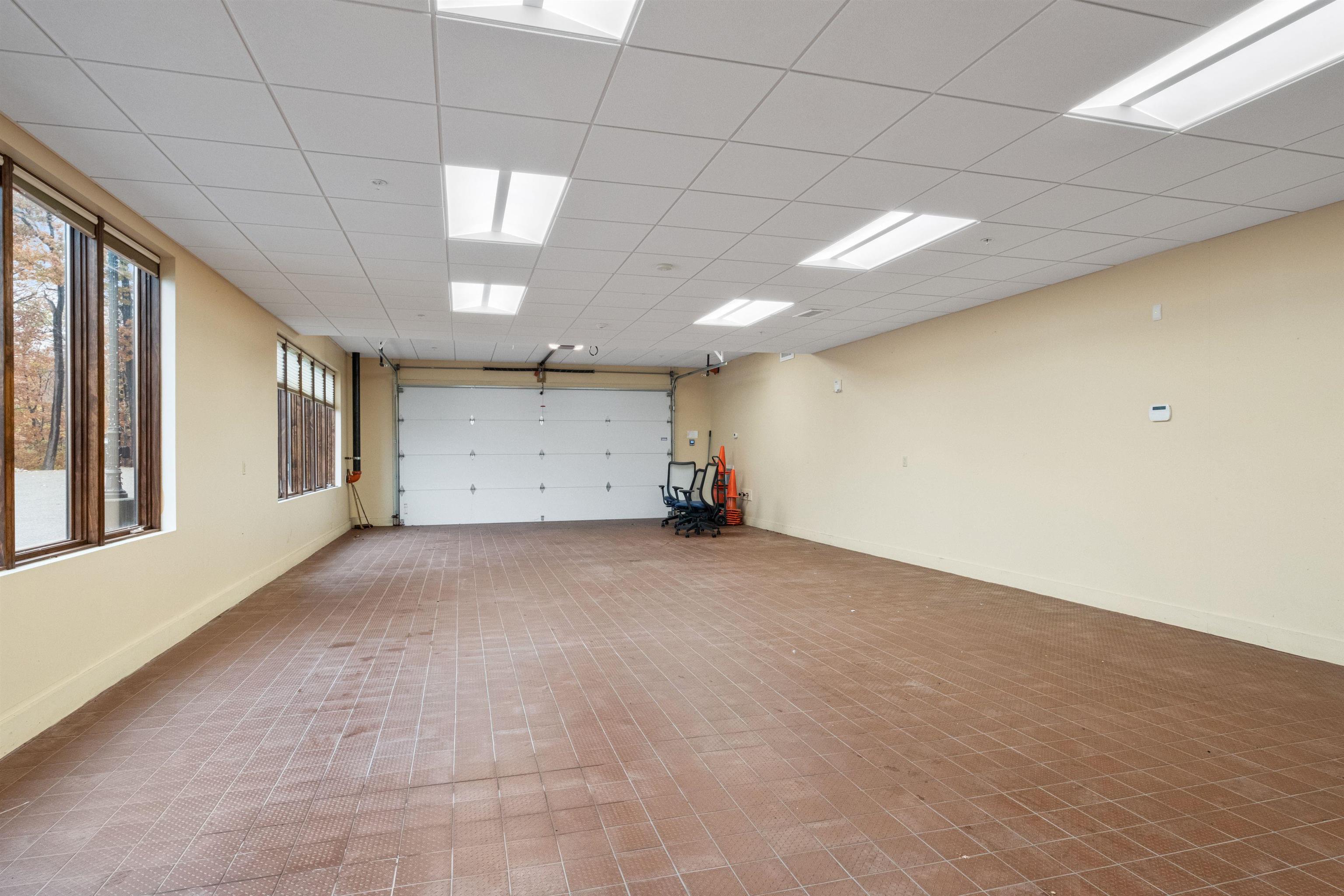 81 Whittier Highway Property Photo 38