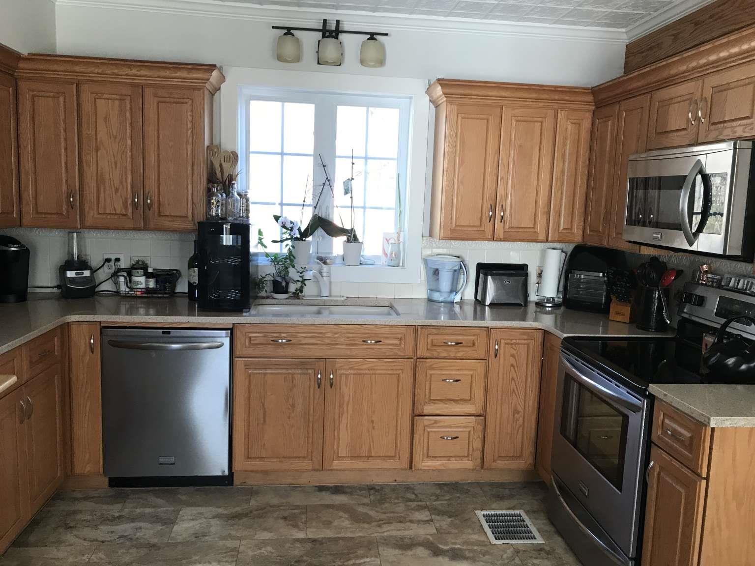 16 Oak Street Property Photo 6