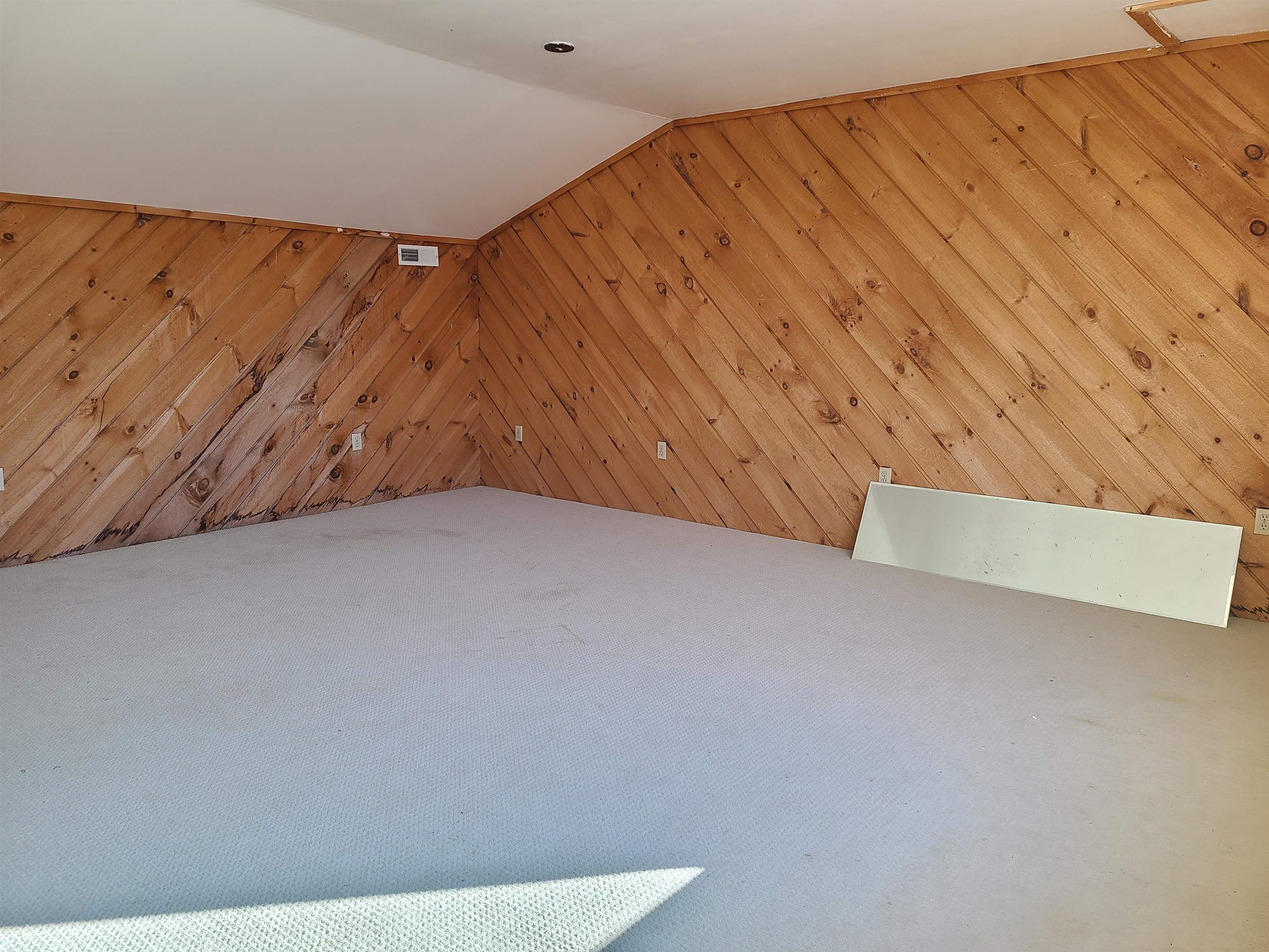 12 Southmayd Street Property Photo 11