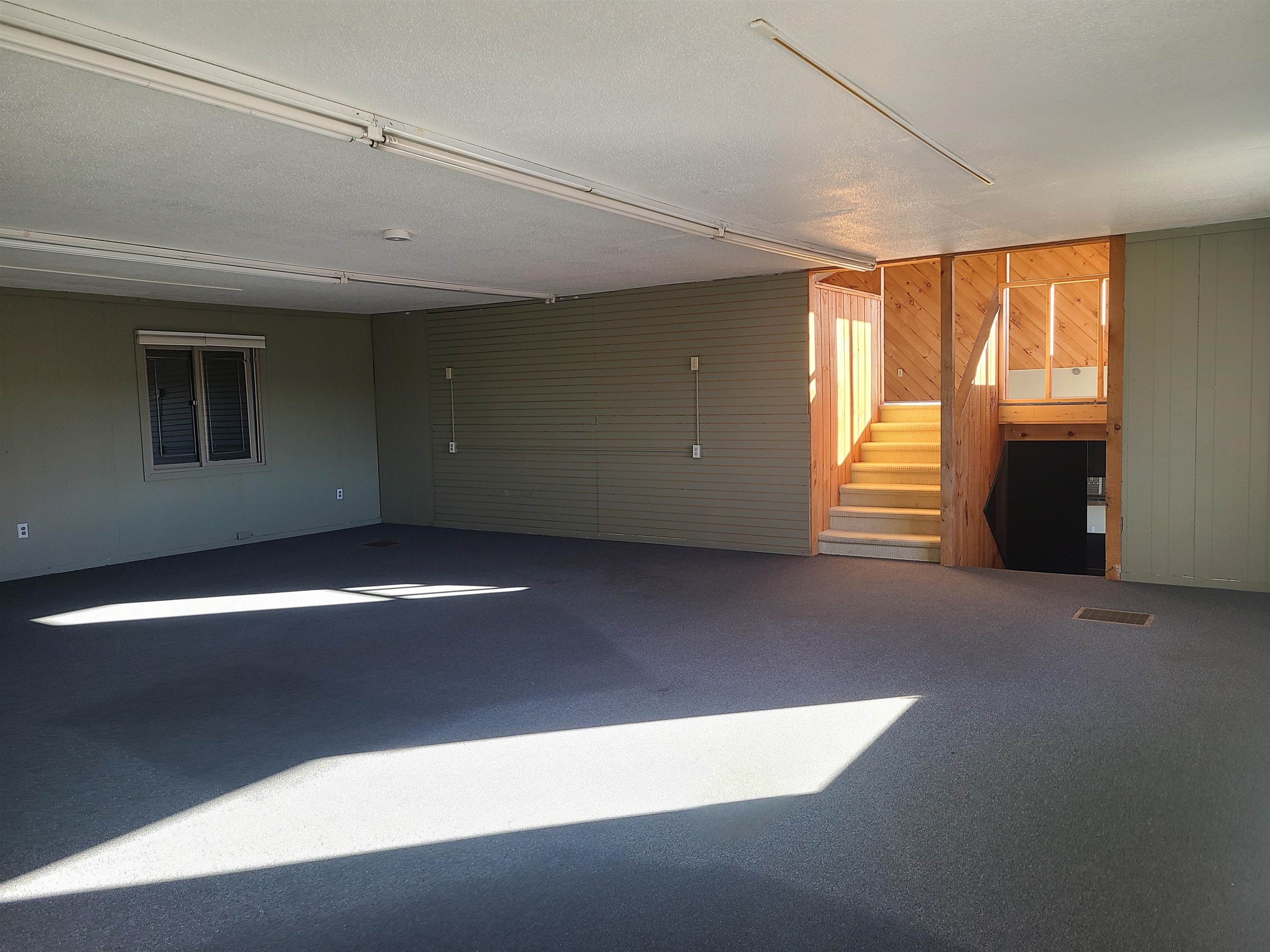 12 Southmayd Street Property Photo 14