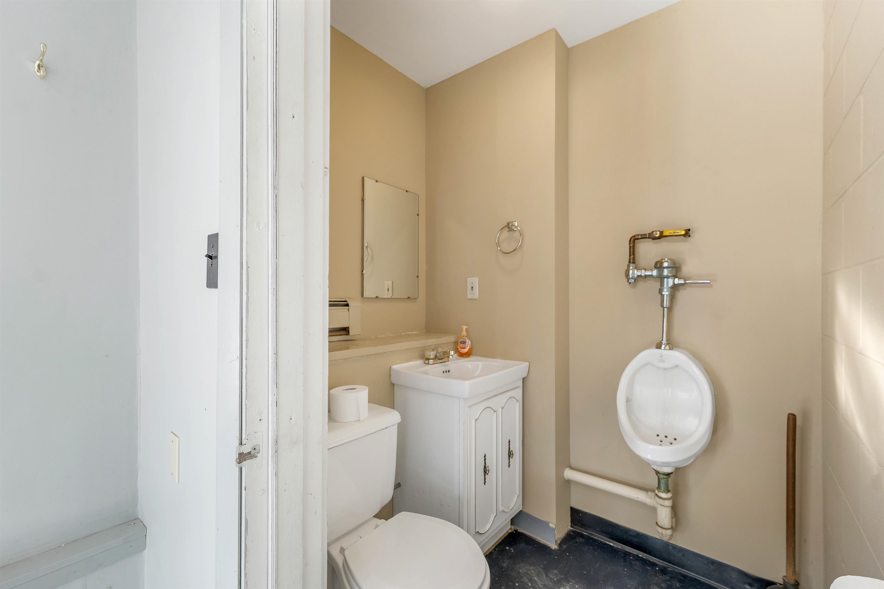 480 Route 3 South Property Photo 28