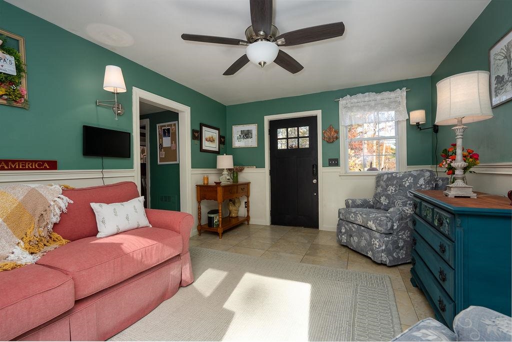 64 Tolend Road Property Photo 12