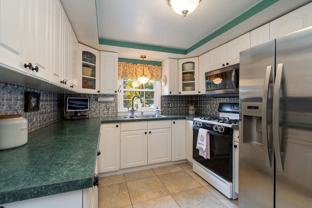 64 Tolend Road Property Photo 14