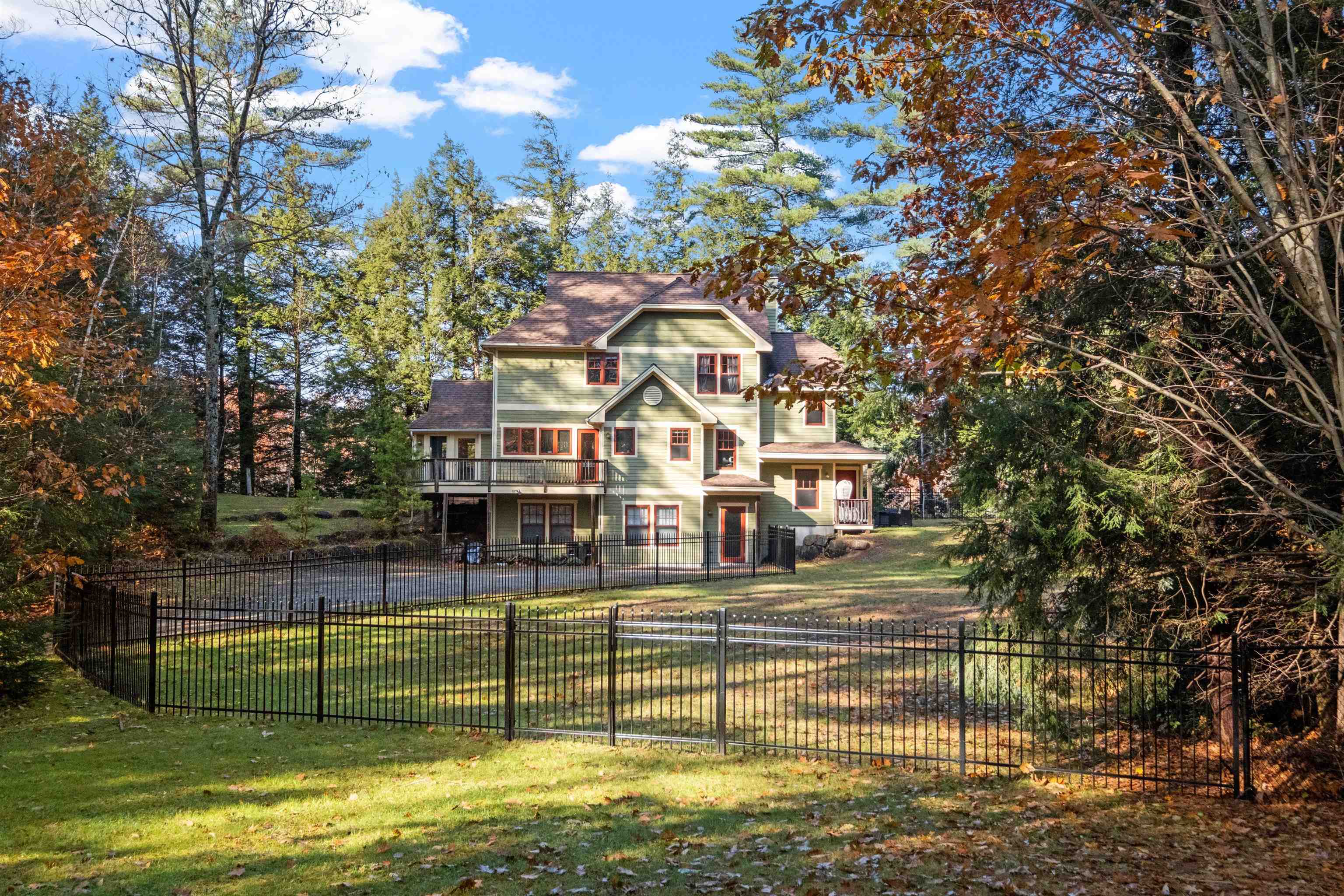 147 Pemi River Road Property Photo 1
