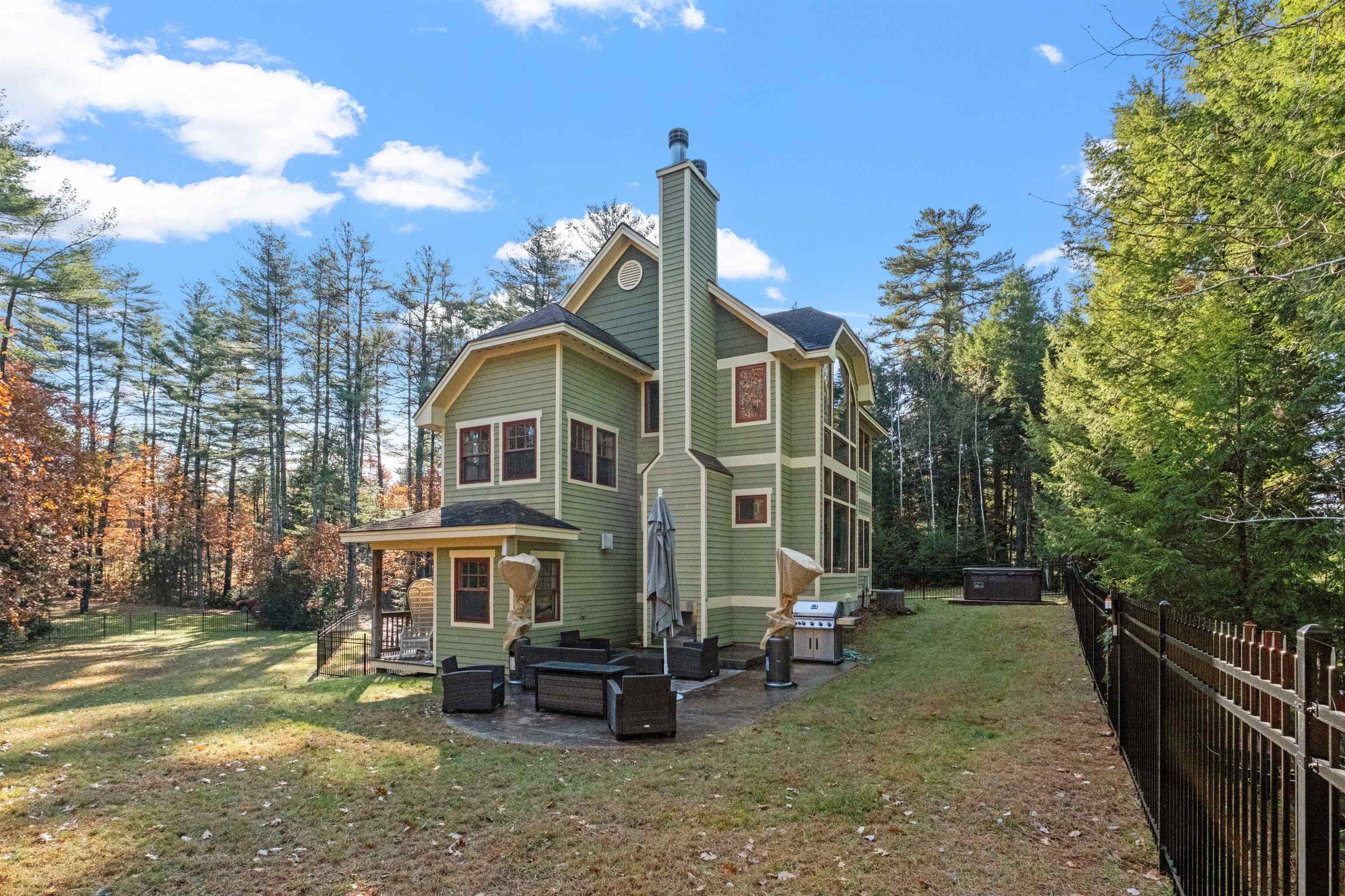 147 Pemi River Road Property Photo 4