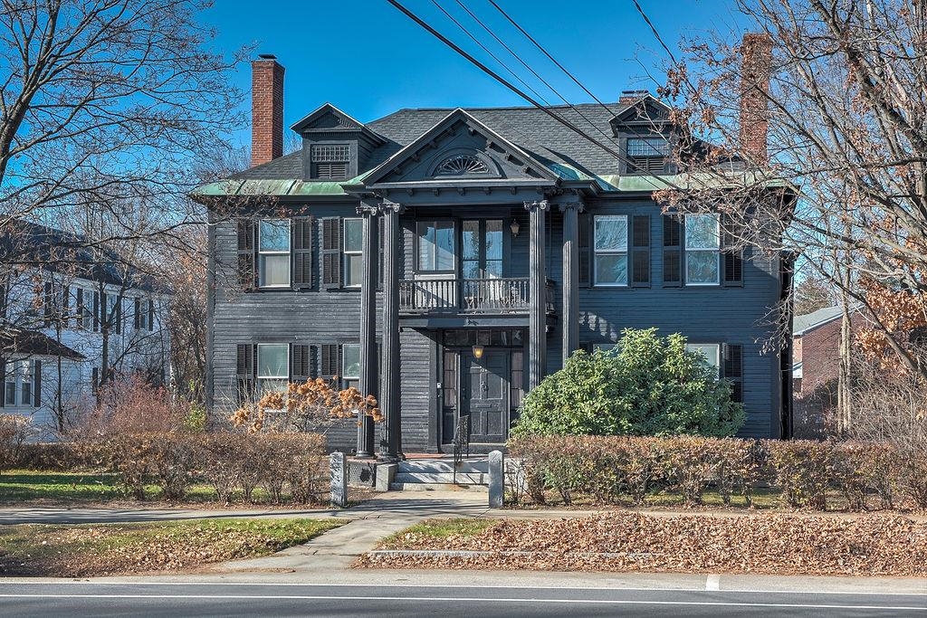124 Washington Street Property Photo 1