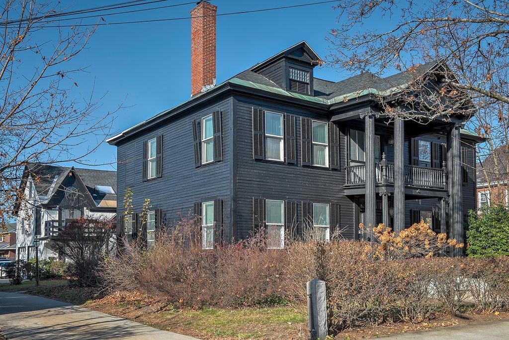 124 Washington Street Property Photo 2
