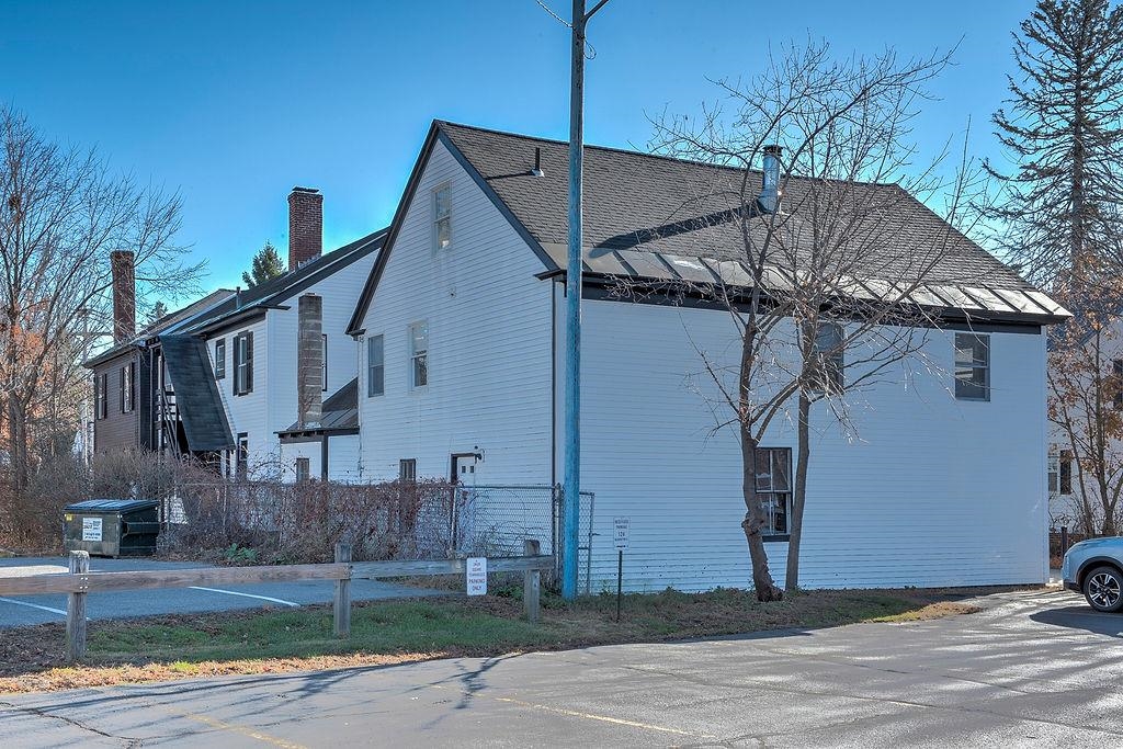 124 Washington Street Property Photo 3
