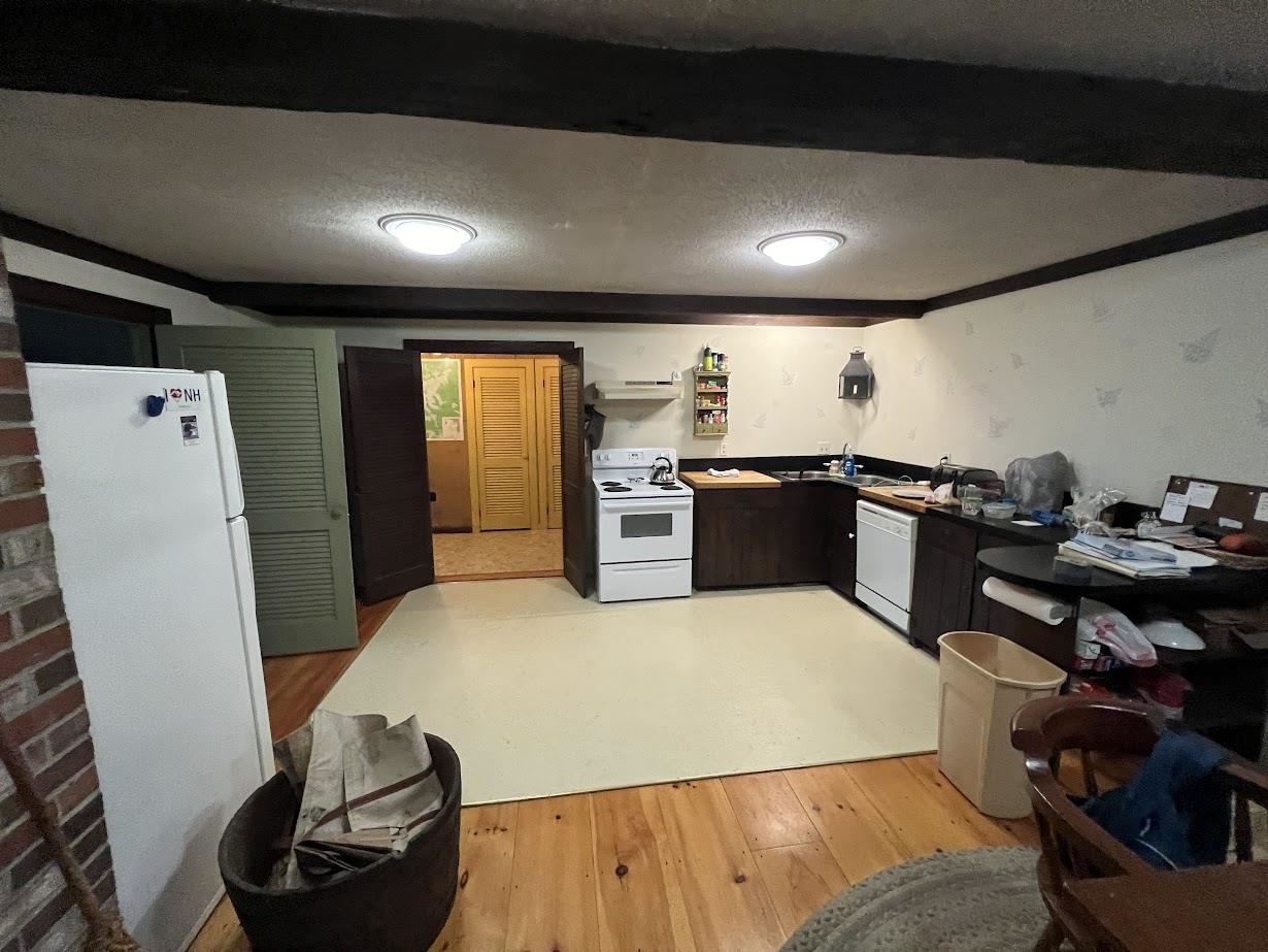98 Allen Way Property Photo 7