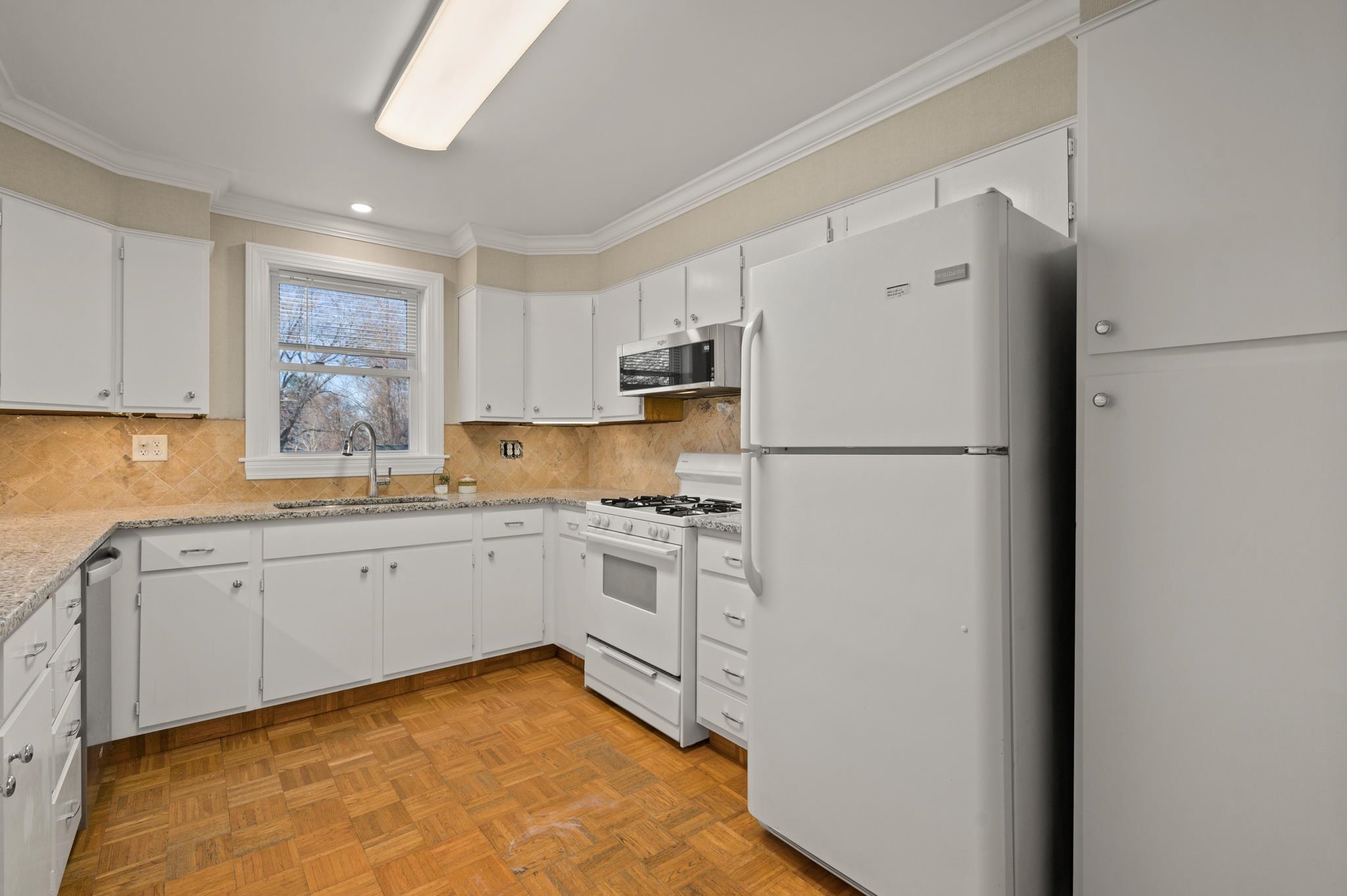8 Island Pond Road Property Photo 12