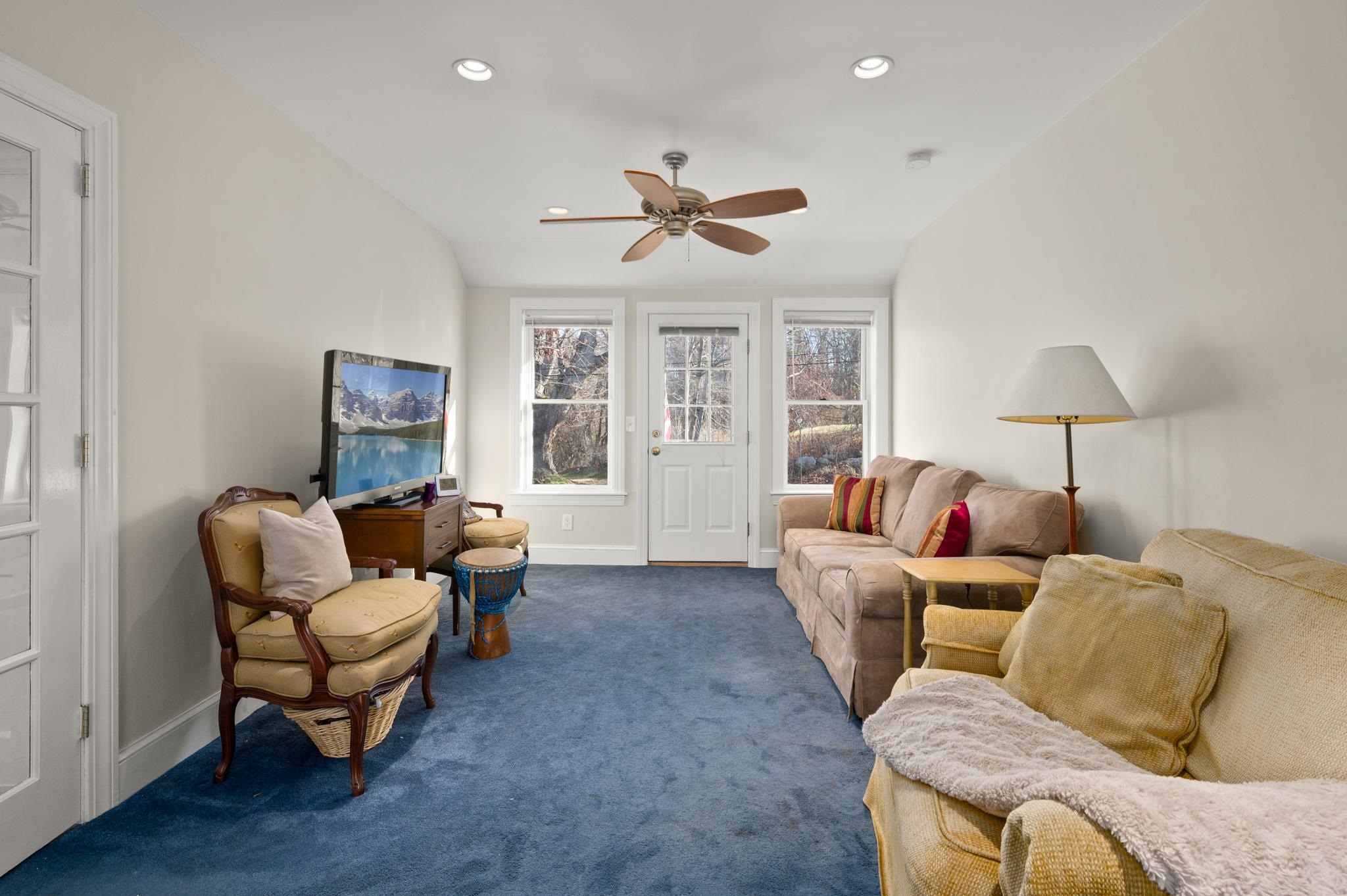 8 Island Pond Road Property Photo 16
