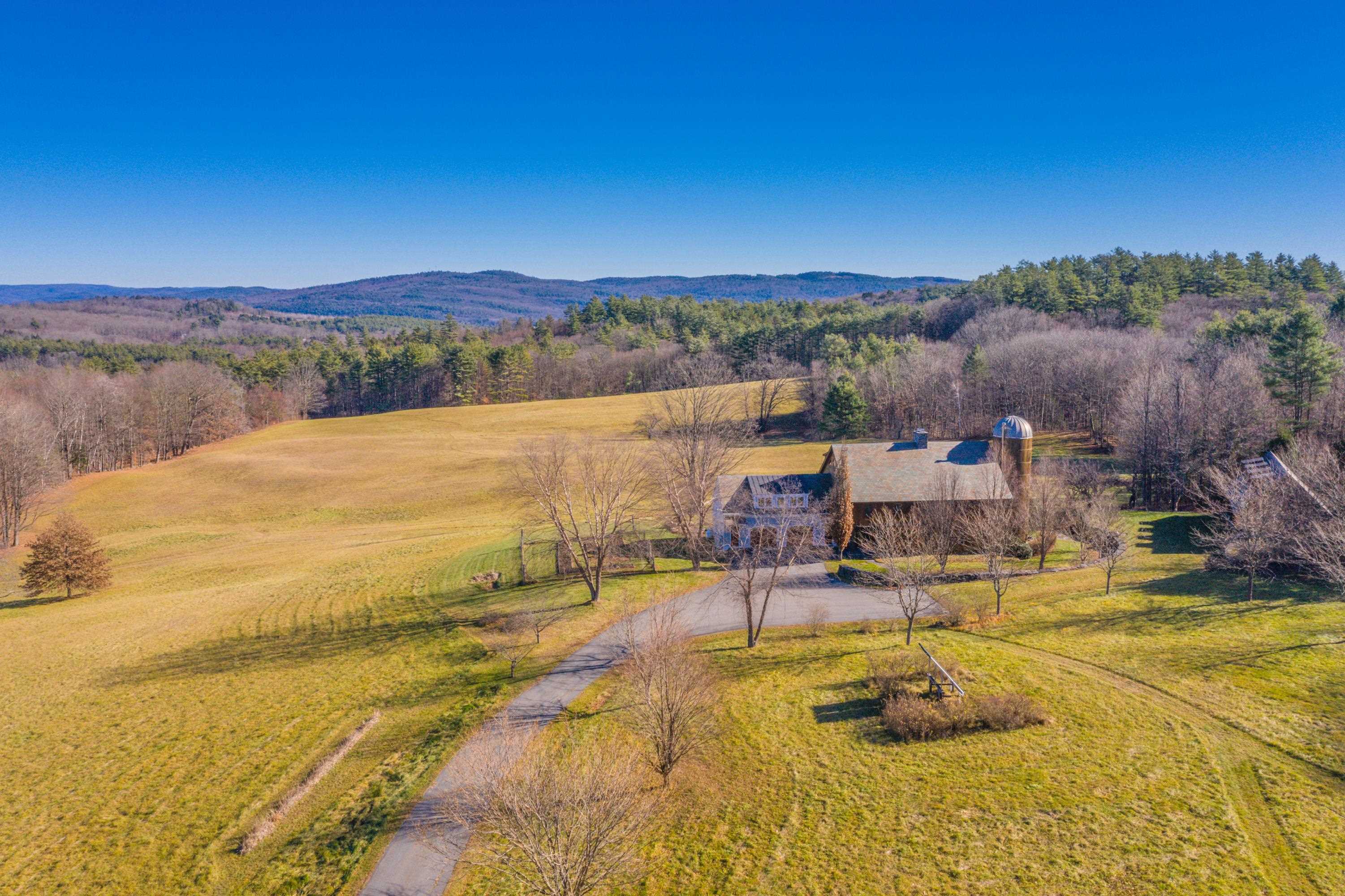 1324 Middle Road Property Photo