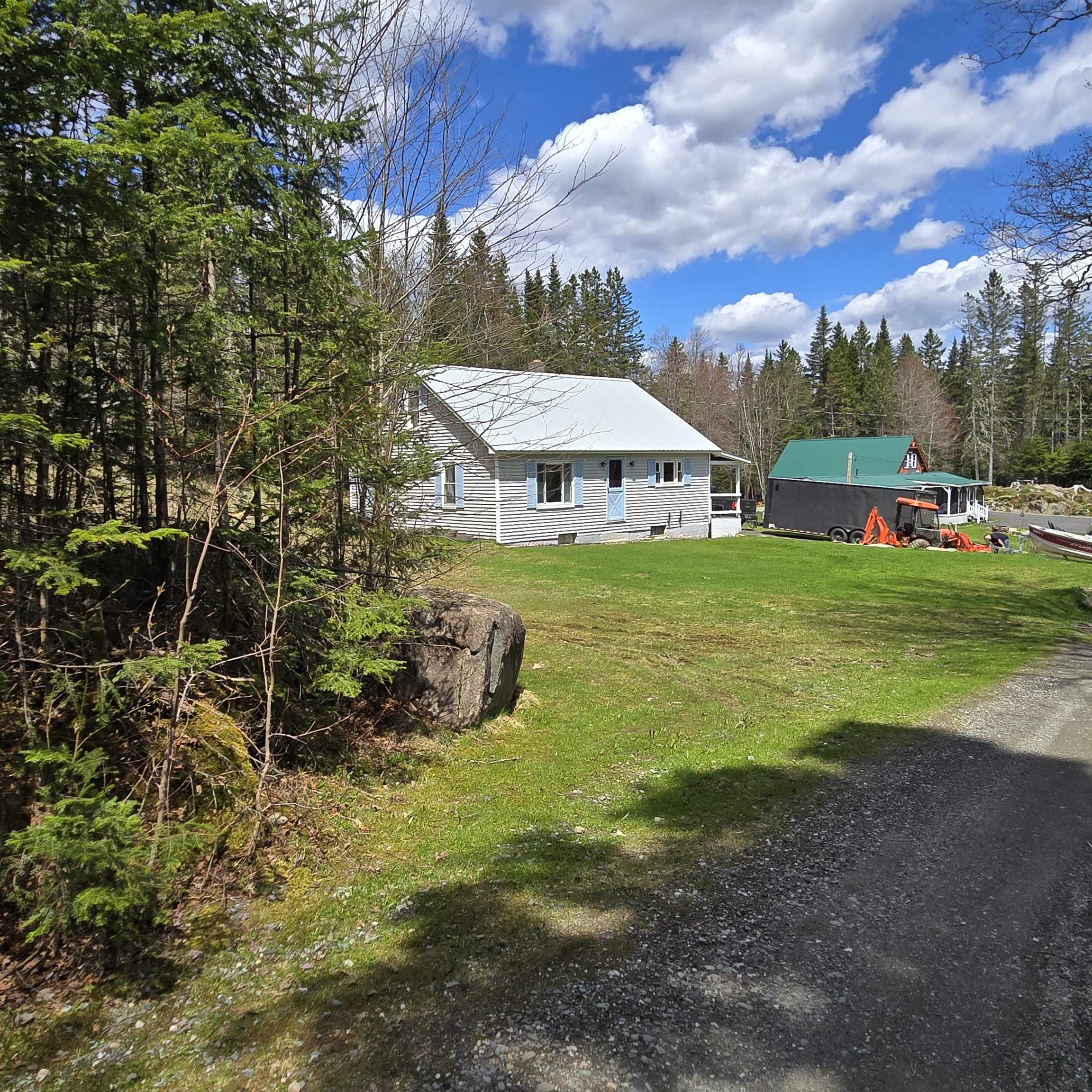 10 Ambrose Lane Property Photo