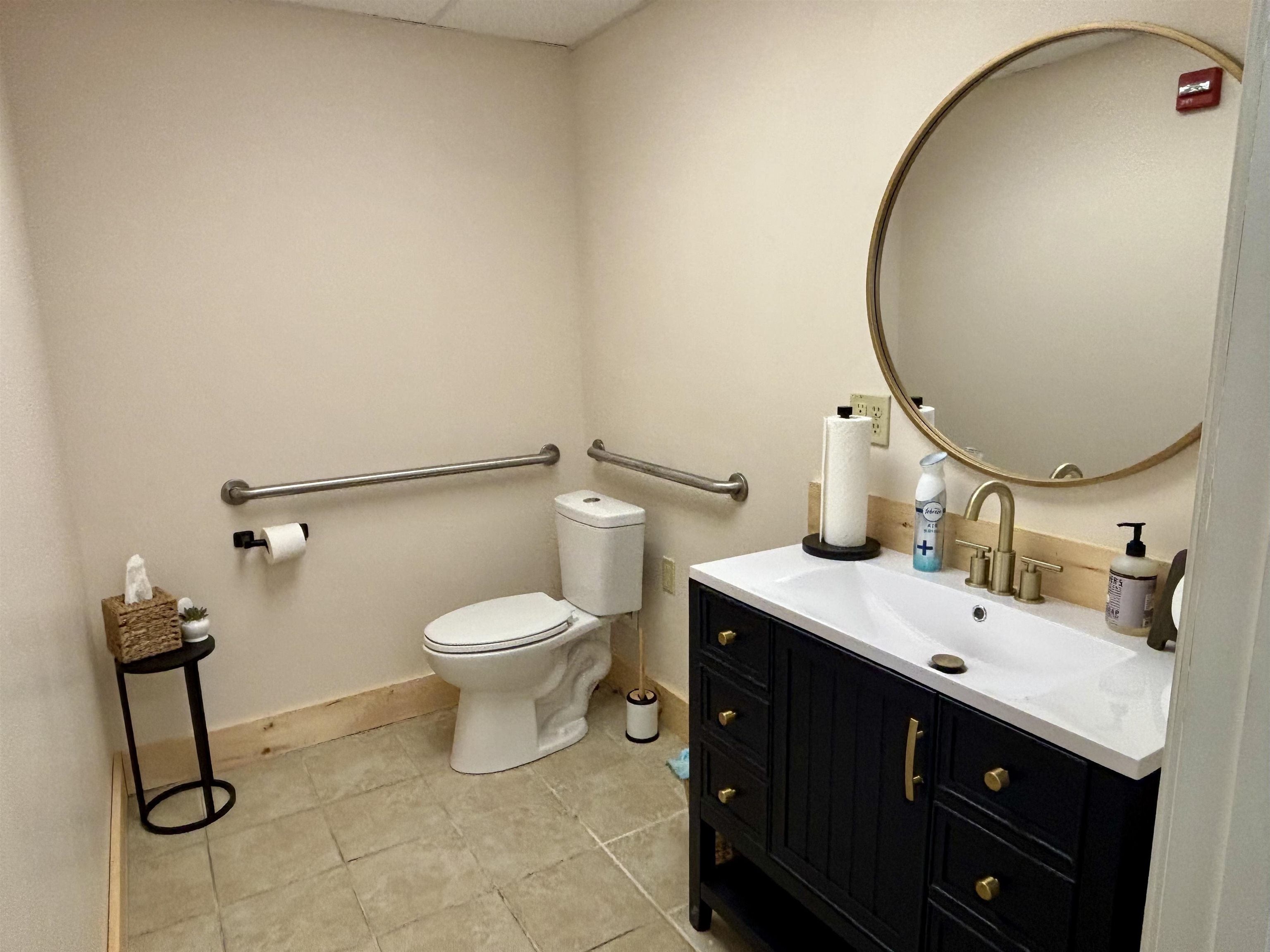 333 Calef Highway Property Photo 32