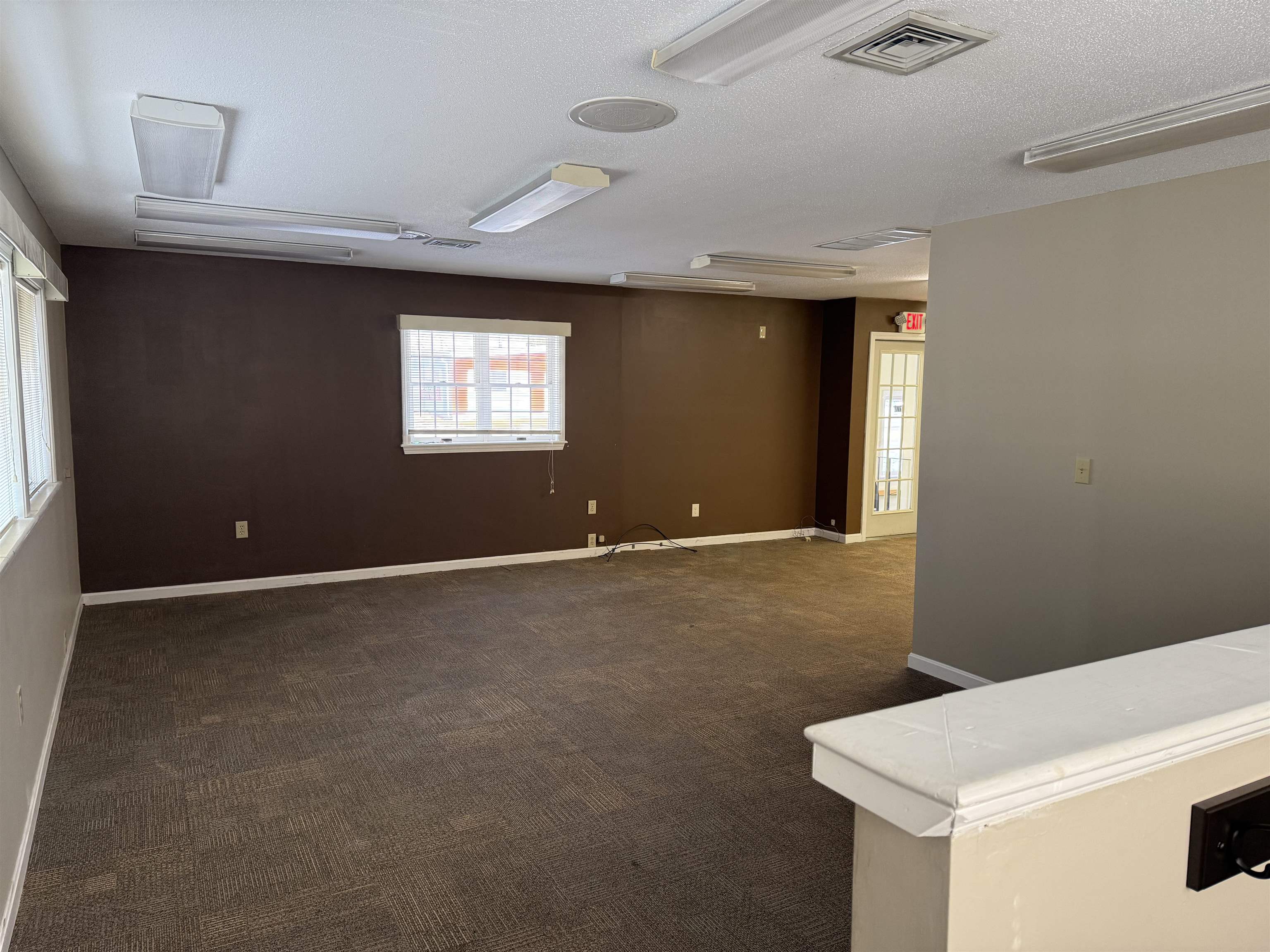 636 W Main Street Unit 1 B Property Photo 8