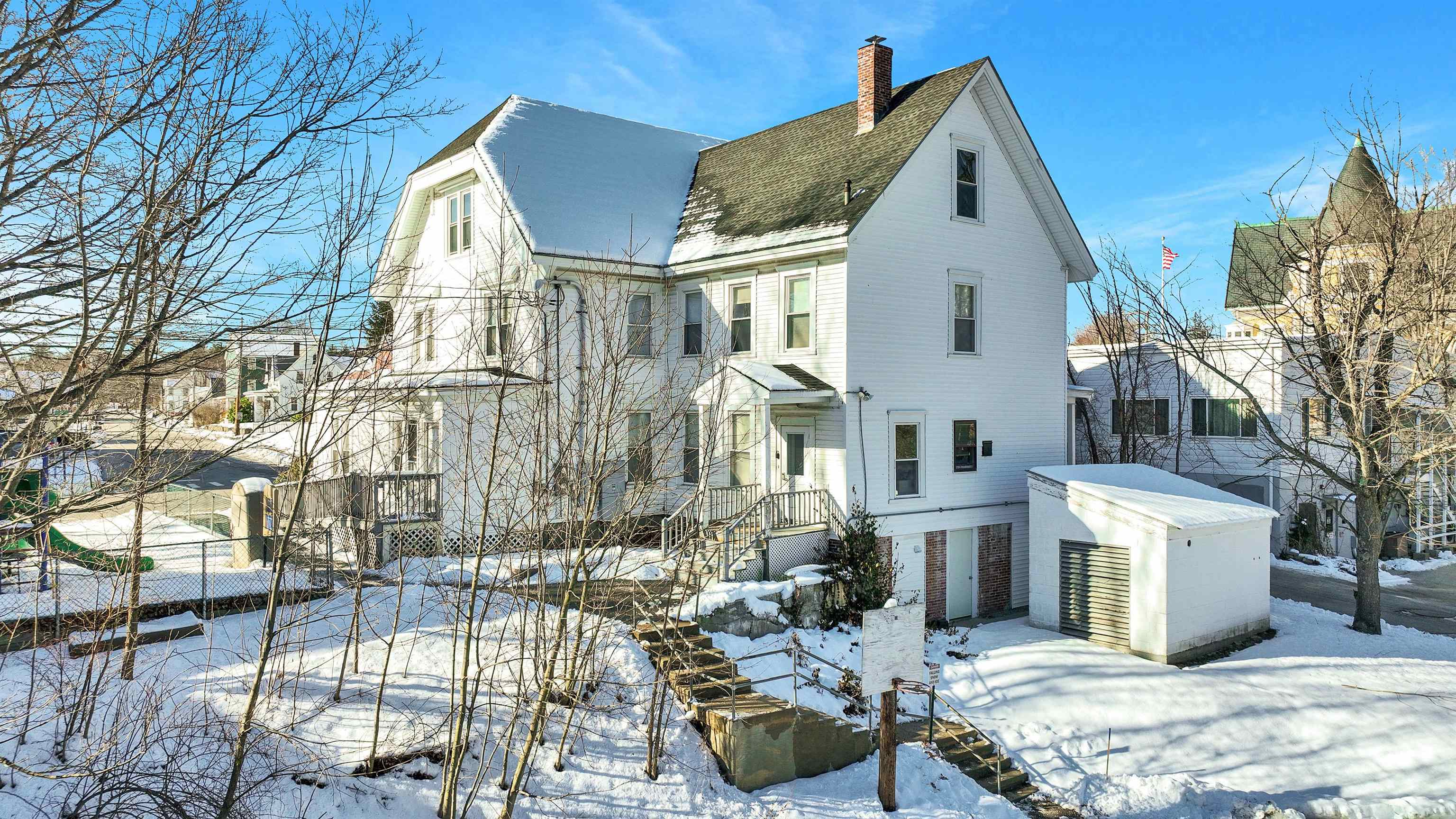 21 School Street Property Photo 18