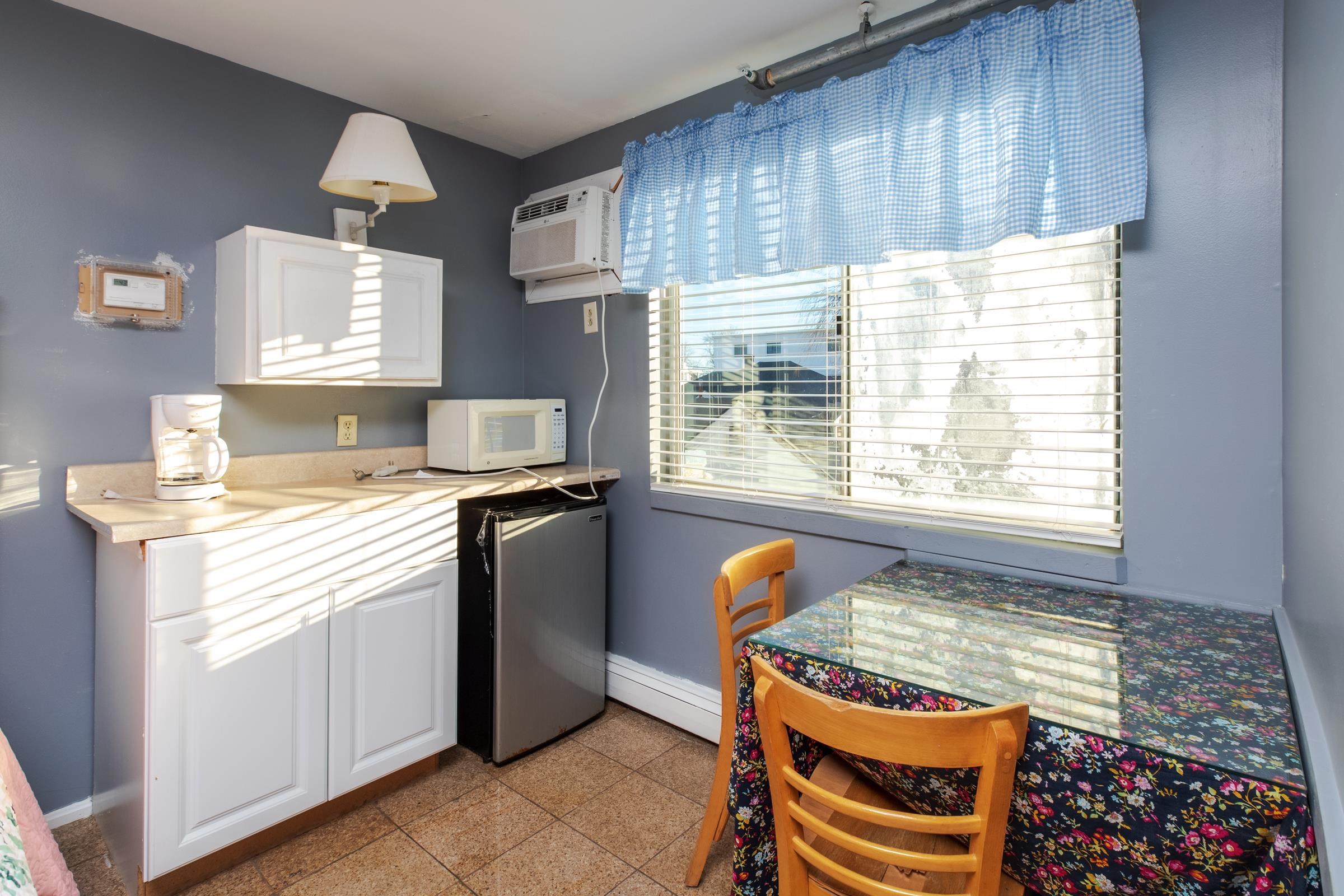 198 Ashworth Avenue Property Photo 30