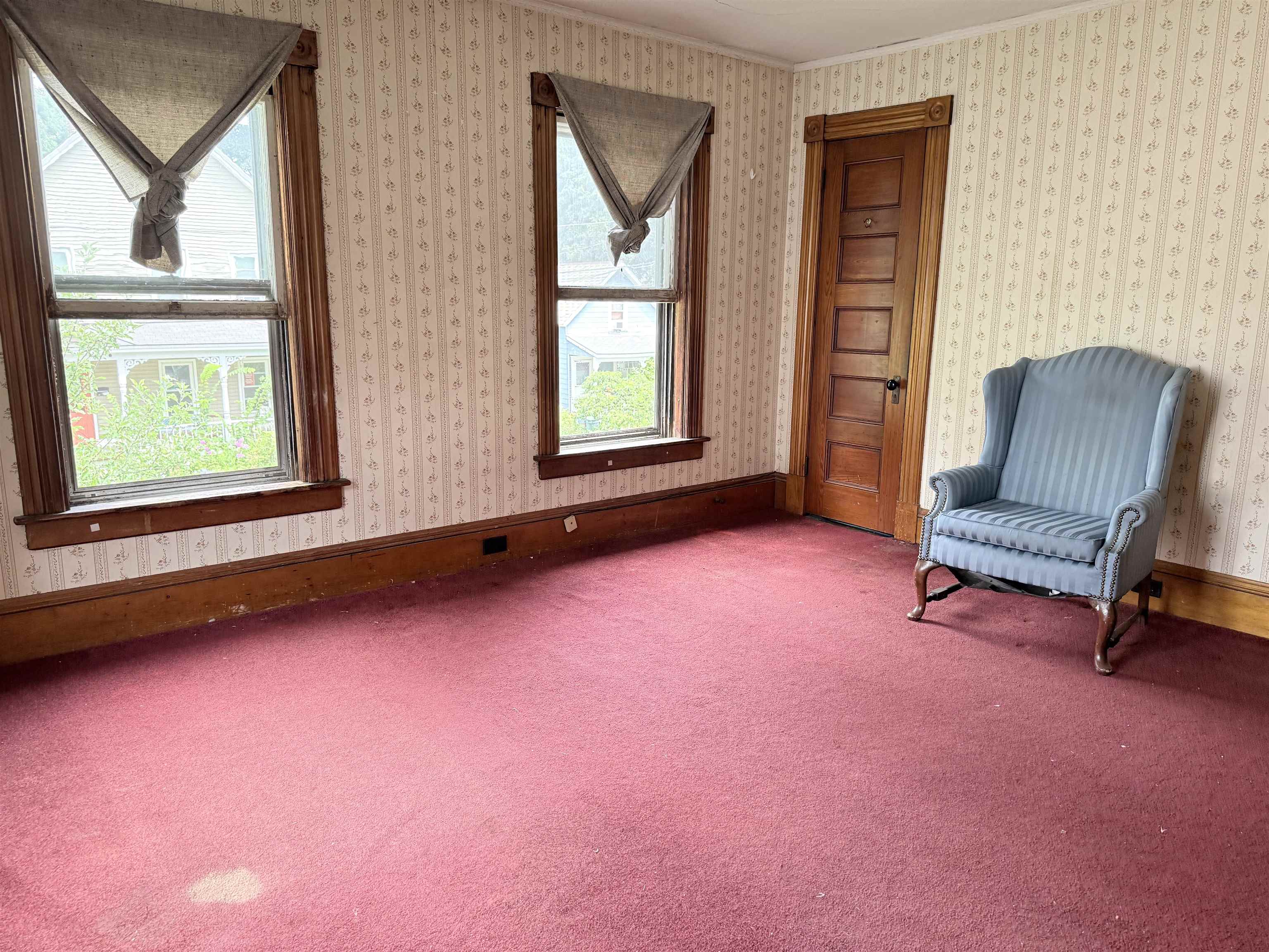 16 Washington Street Property Photo 18