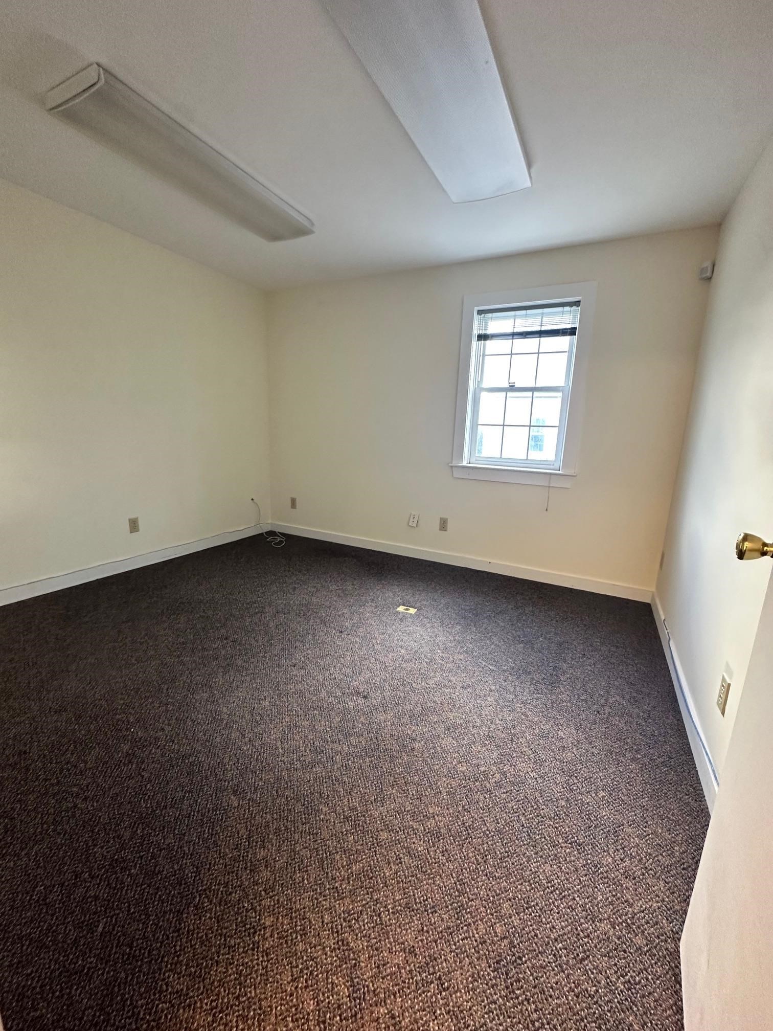 91 Portsmouth Avenue Suite D Property Photo 7