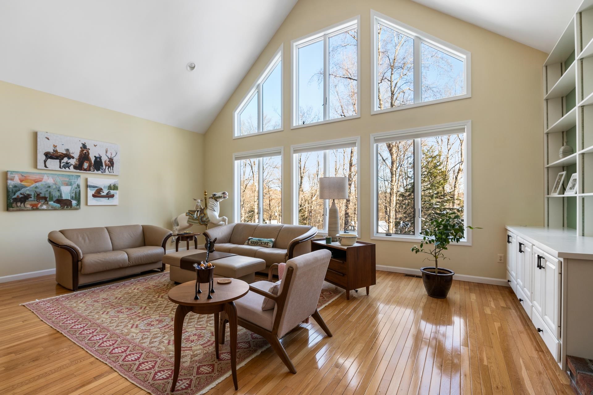 16 Shore Road Property Photo