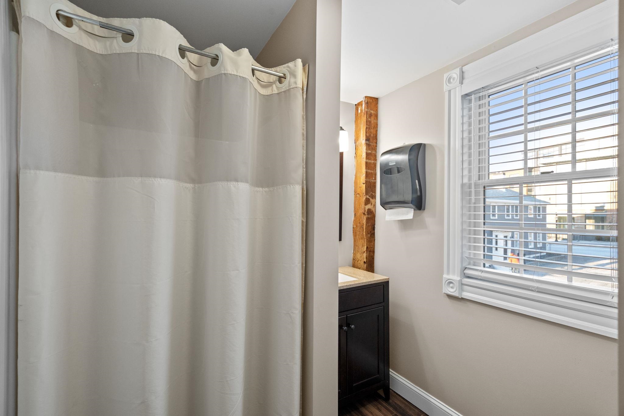 118a Maplewood Avenue Property Photo 31