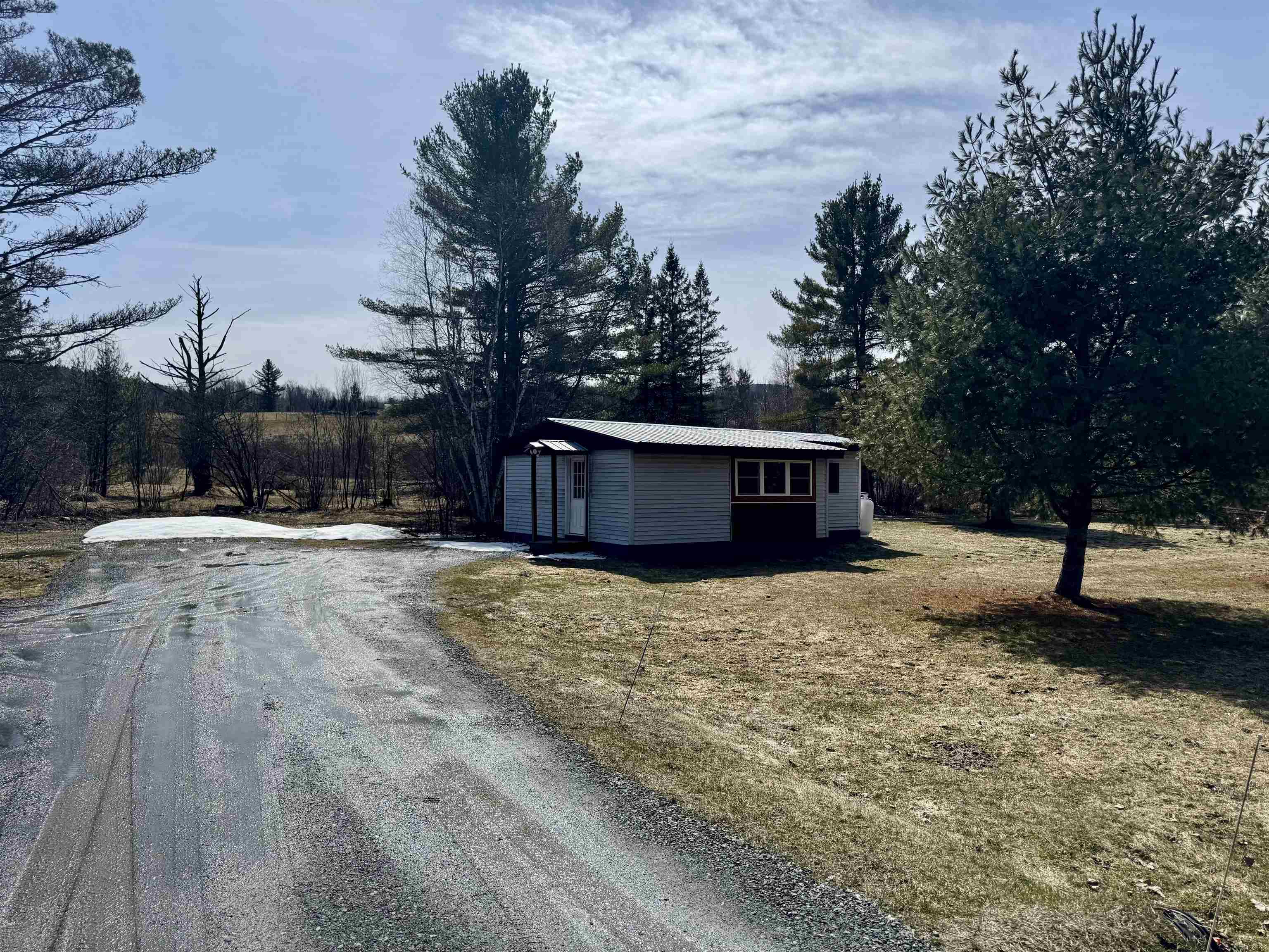 657 Creek Road Property Photo