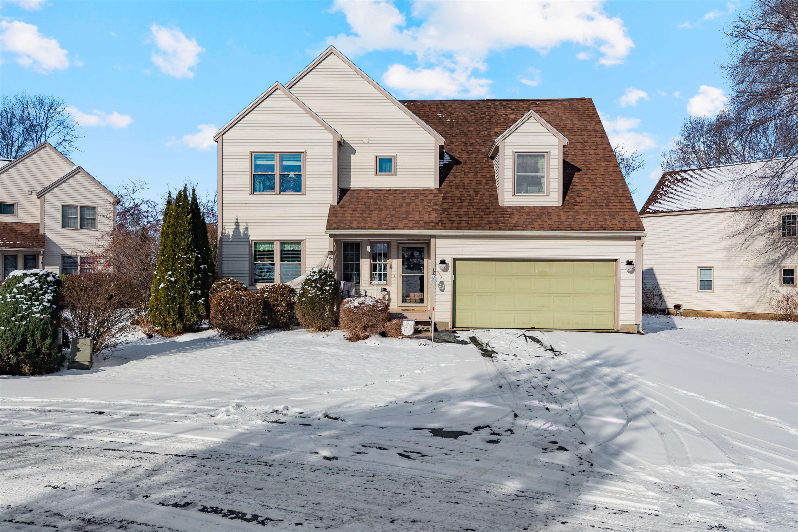 39 White Lilac Way Property Photo
