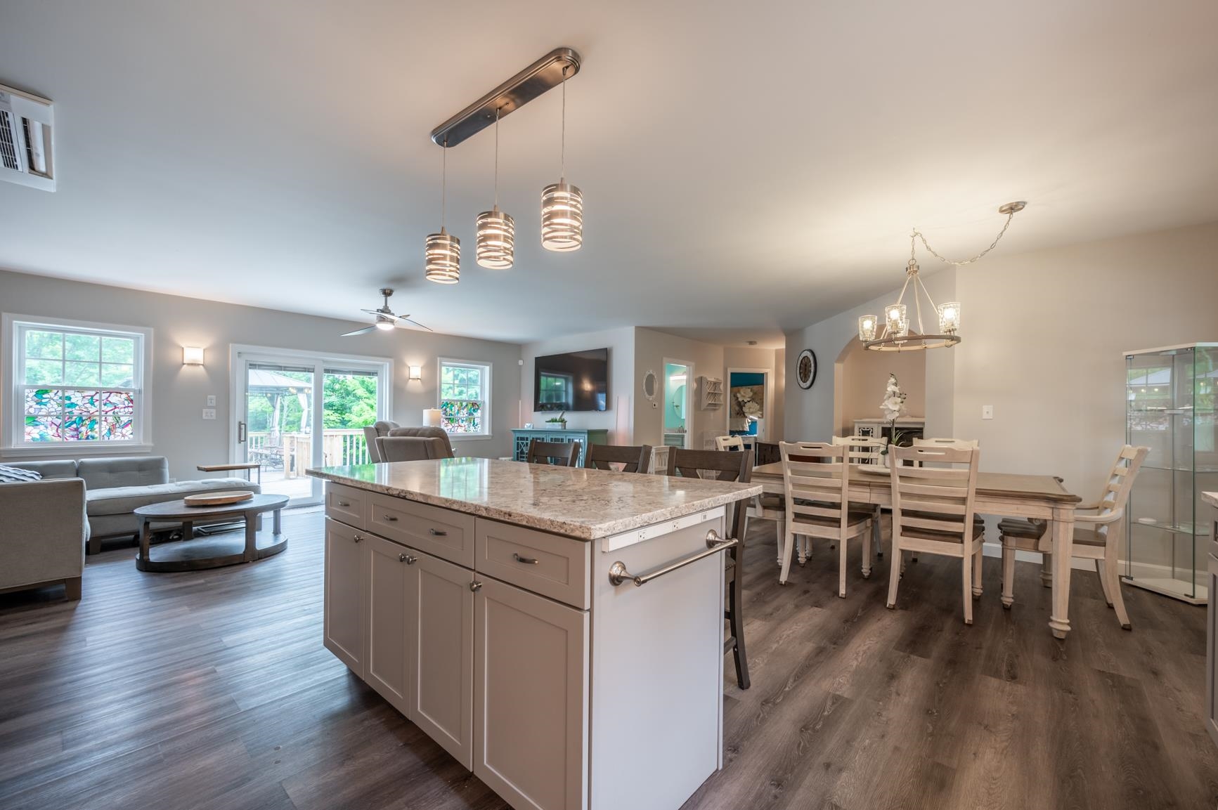 211 Springfield Road Property Photo