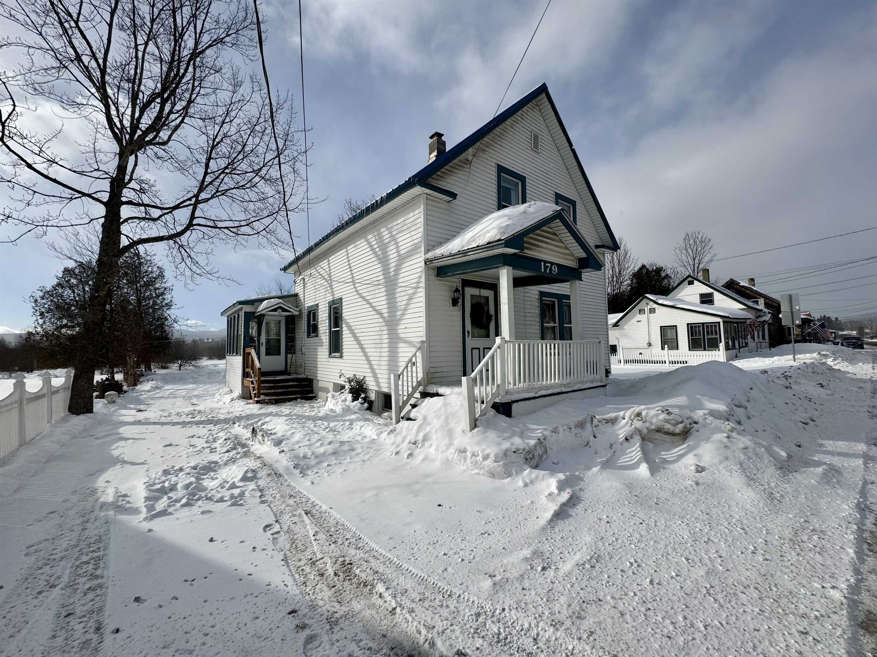 179 Railroad Street Property Photo