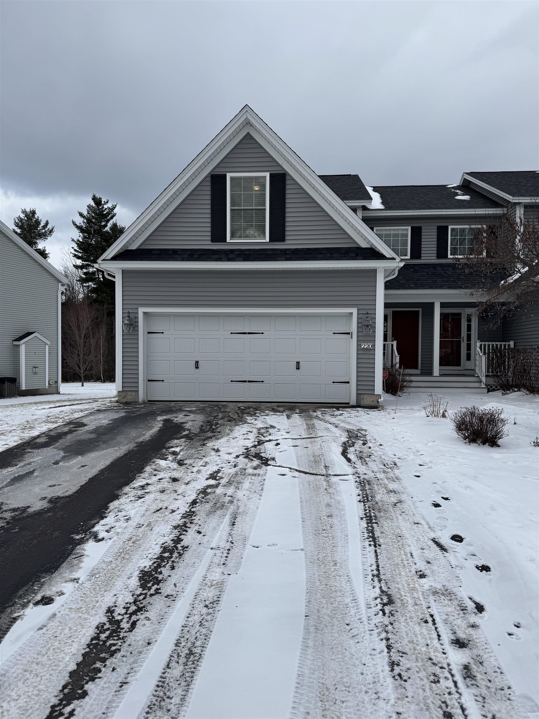 220 Fox Run Property Photo