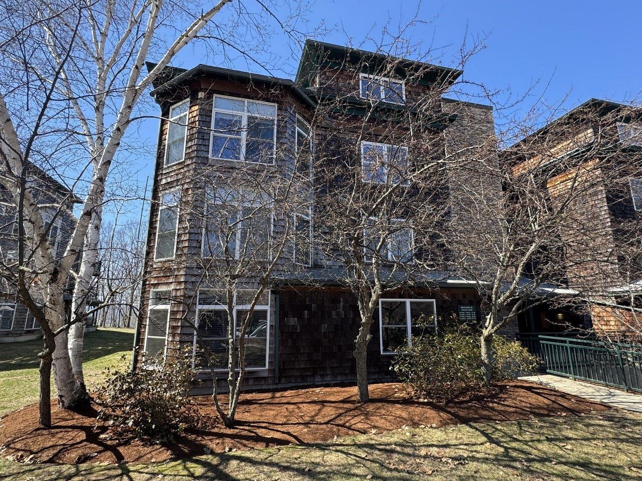 33 Claire Point Road Property Photo