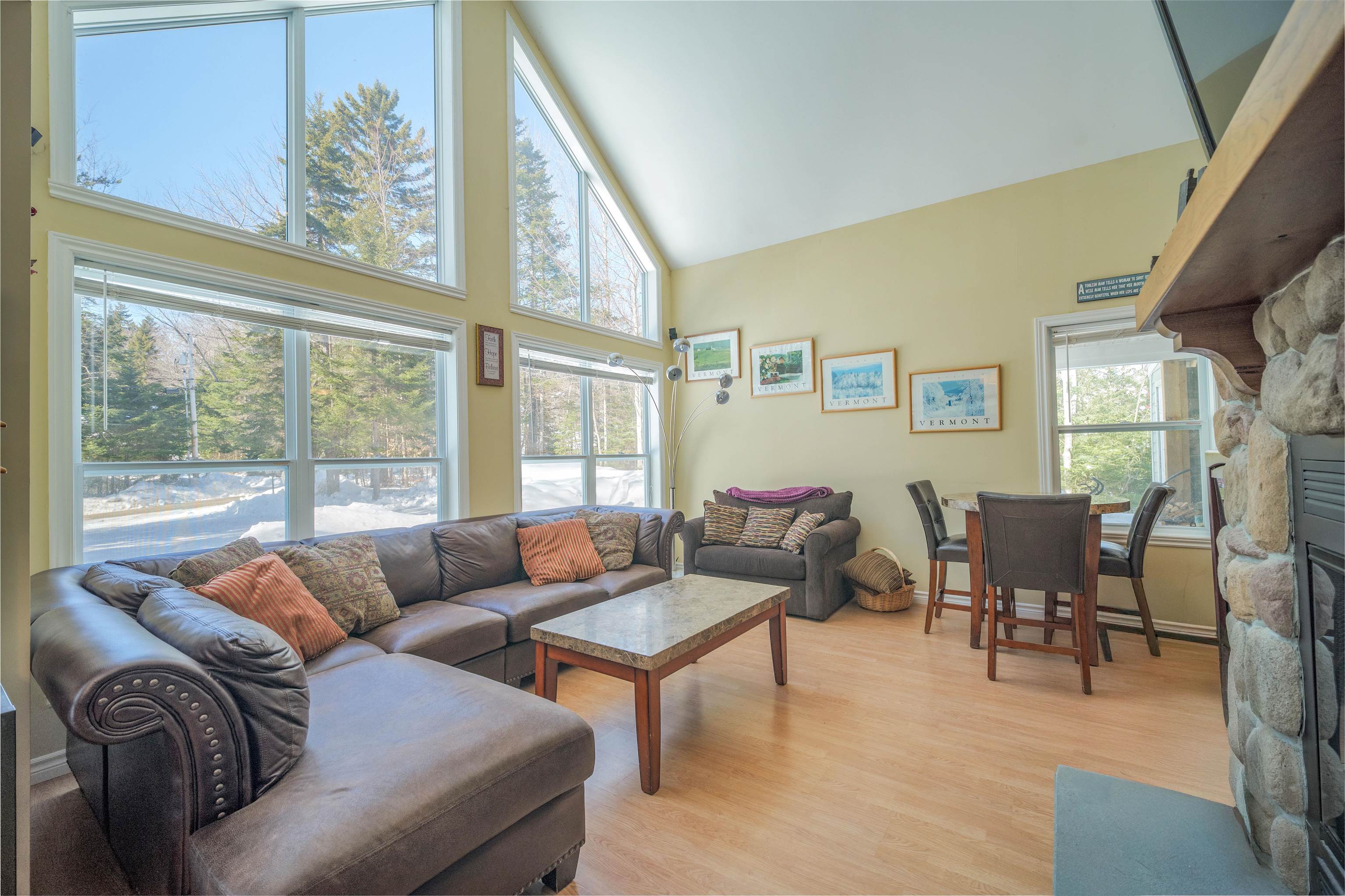 23 Joans Ridge Property Photo 10