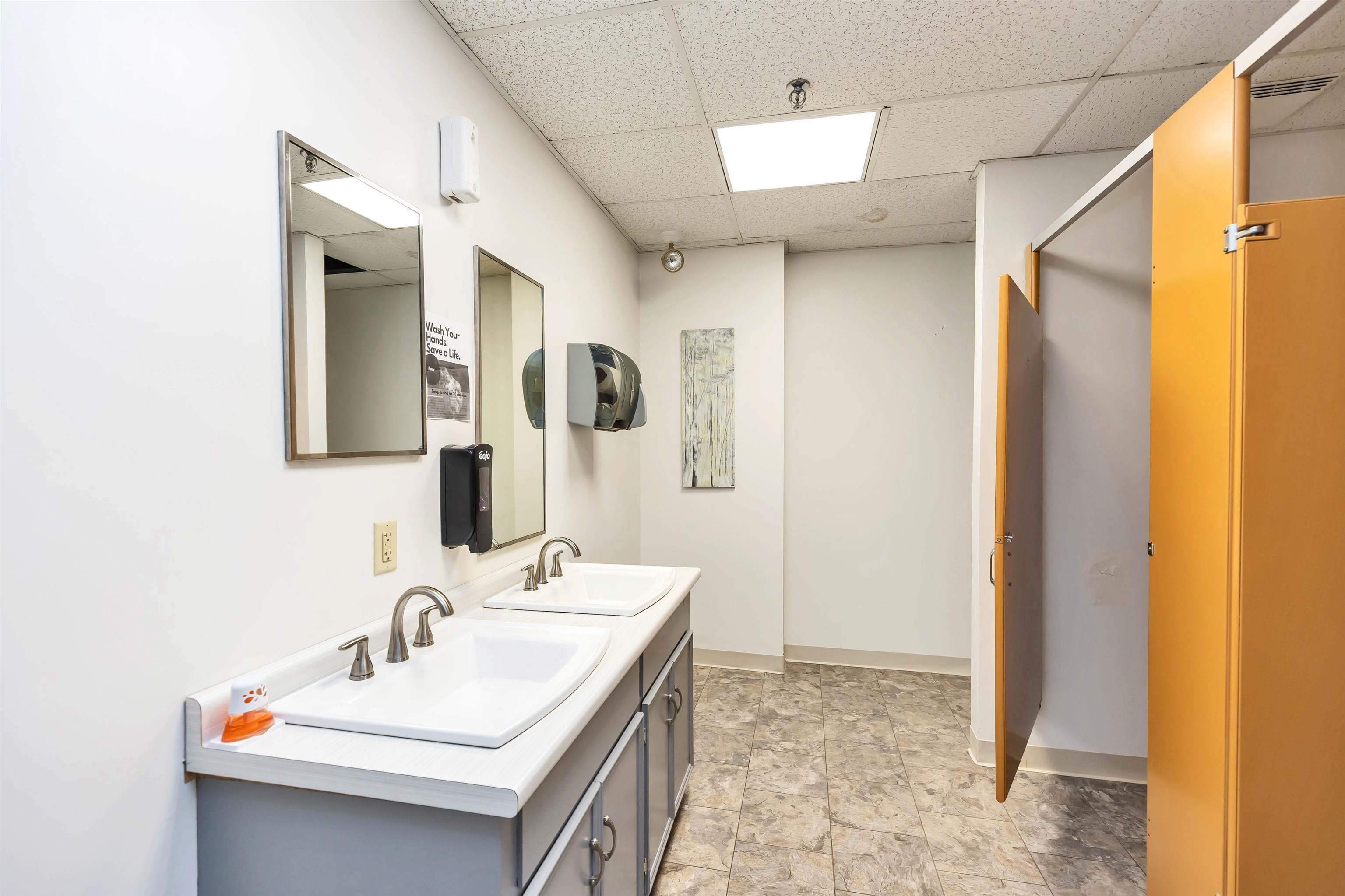 45 Knight Street Property Photo 6