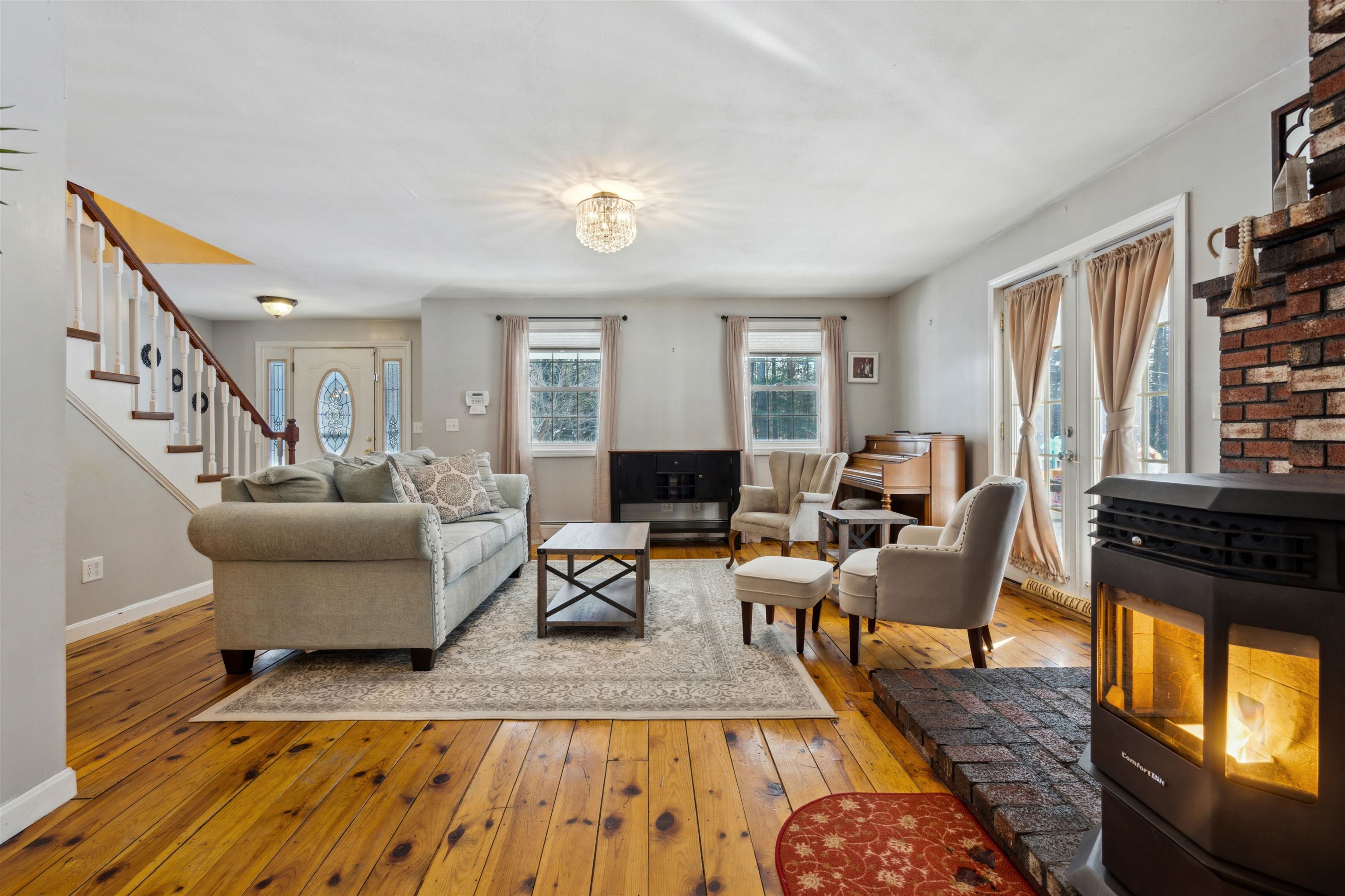 31 Depot Road Property Photo