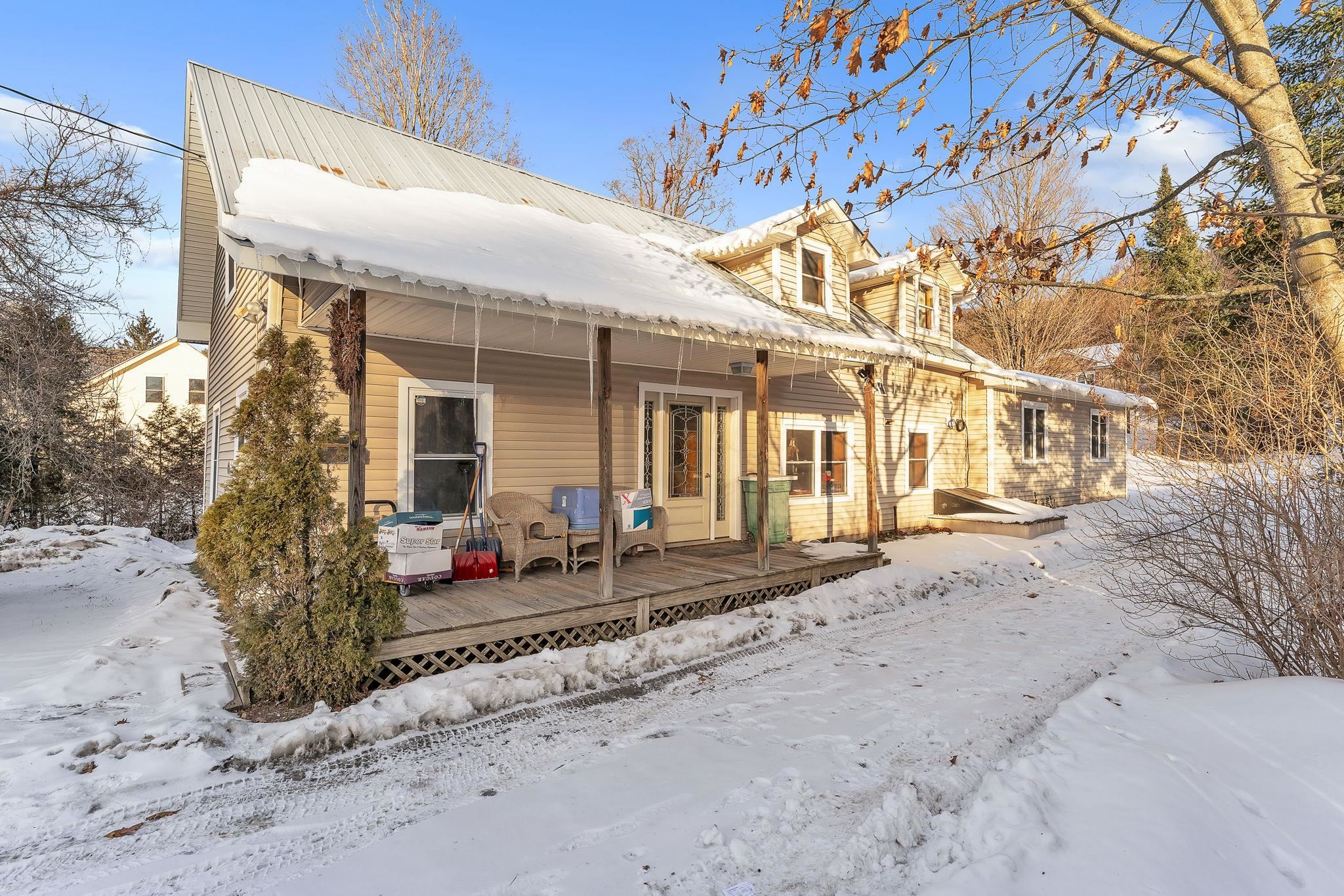 893 South Main Street Property Photo