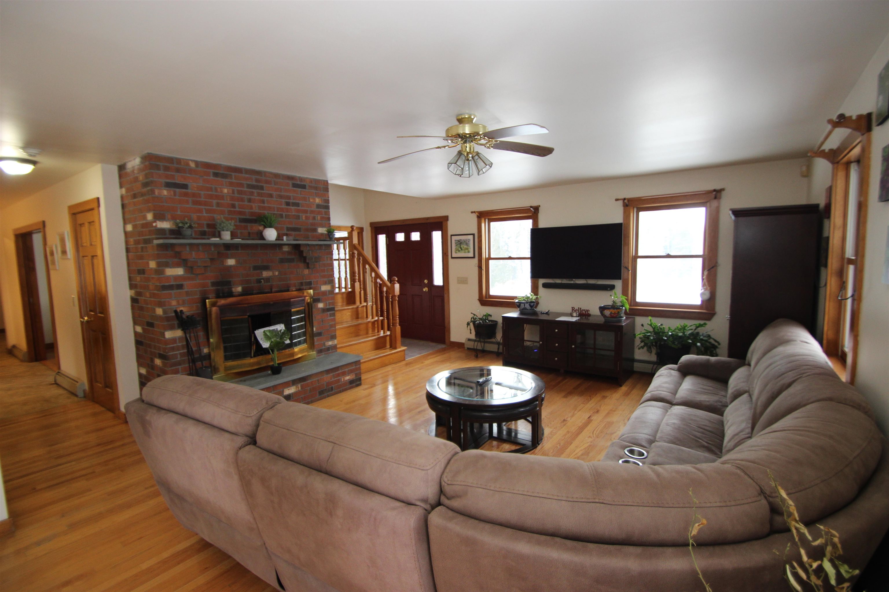 1585 Country Club Road Property Photo 9