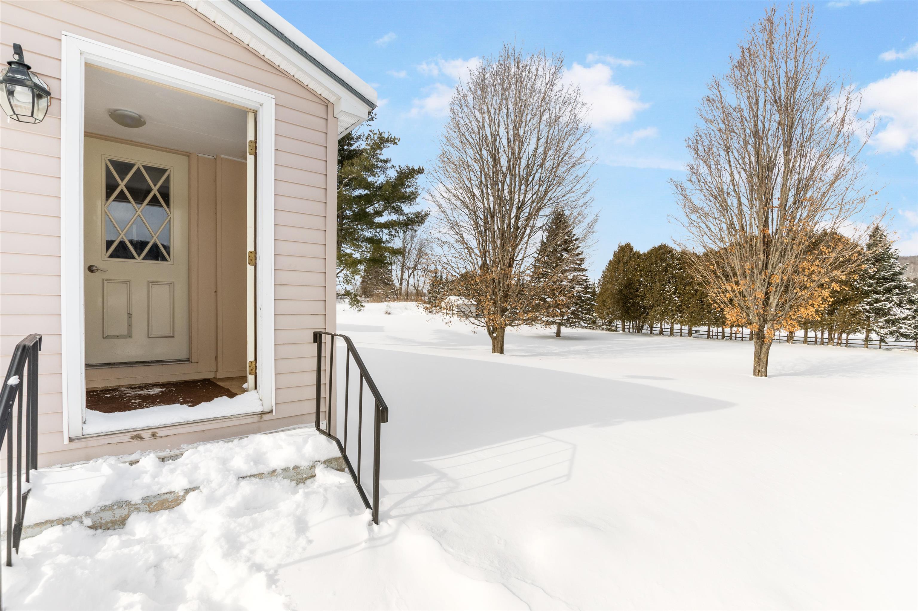 47 Couture Street Property Photo