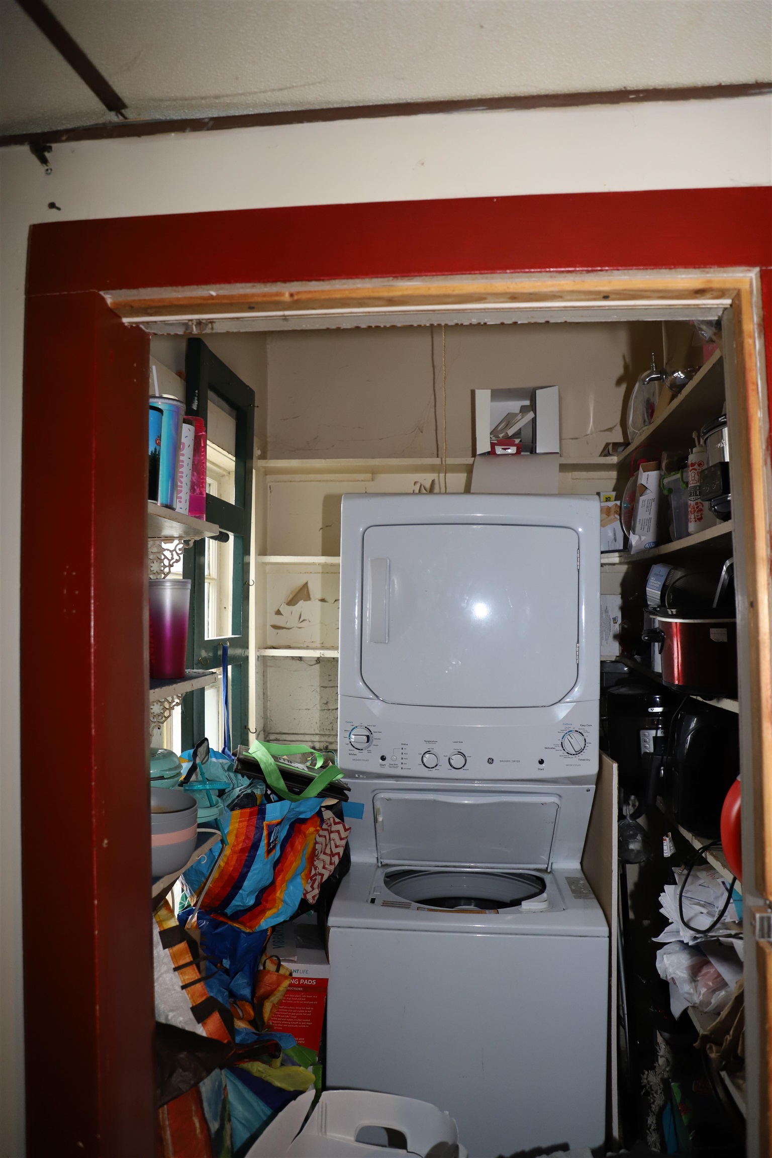 8-10 Powers Square Property Photo 15