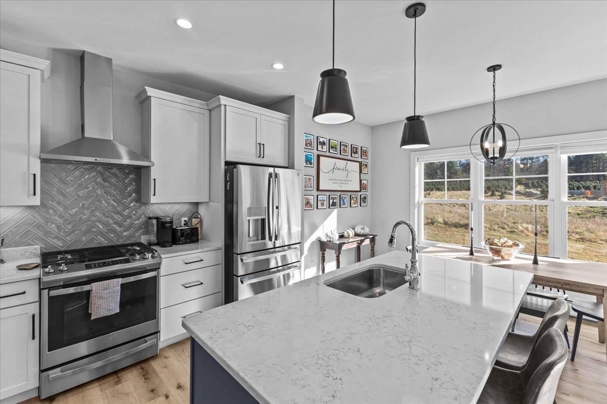 96 Shore Road Property Photo 10
