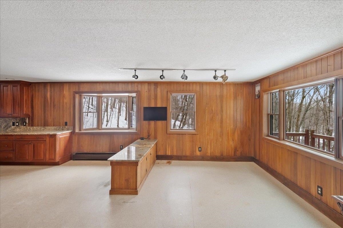 583 Sand Road Property Photo 10