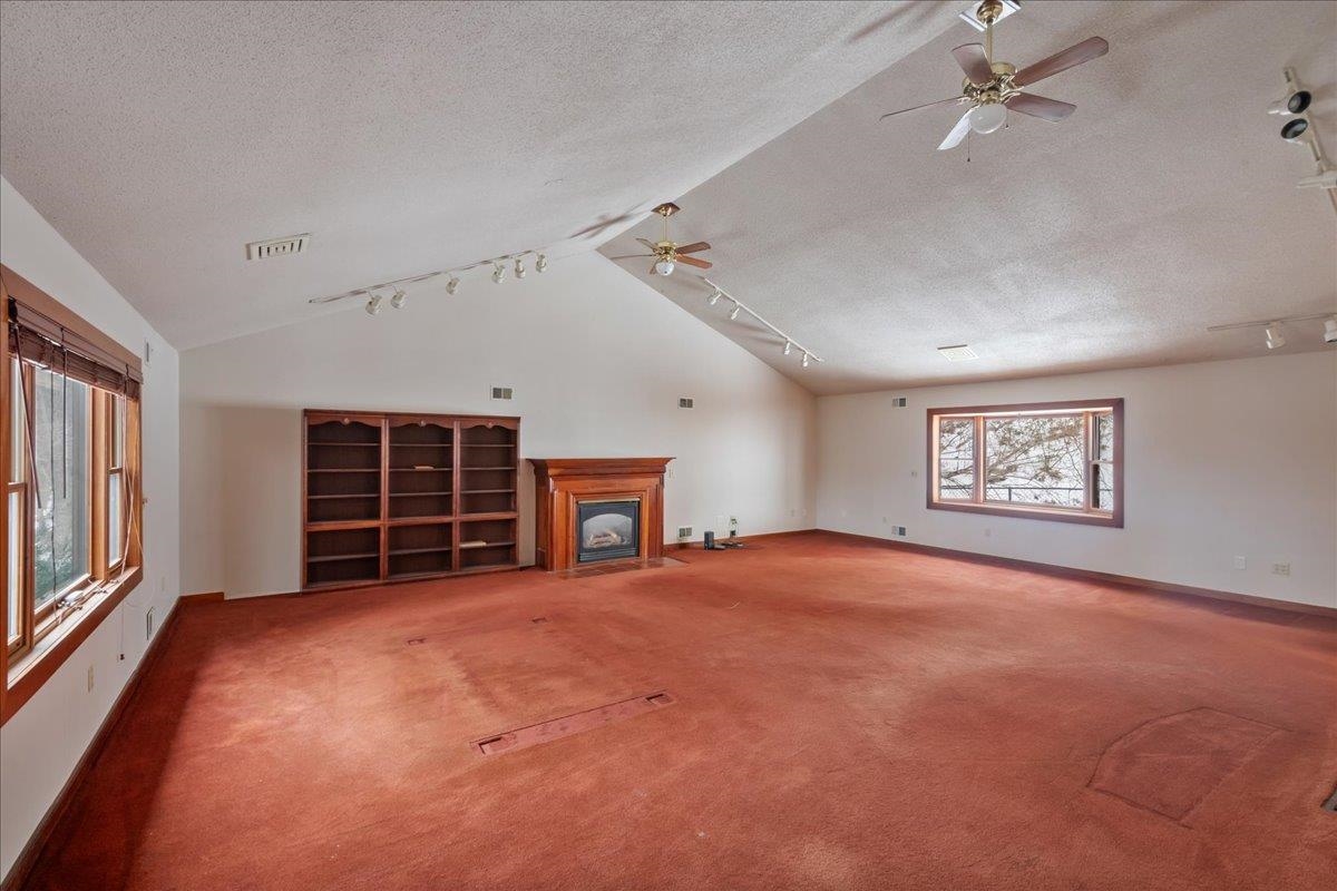 583 Sand Road Property Photo 14