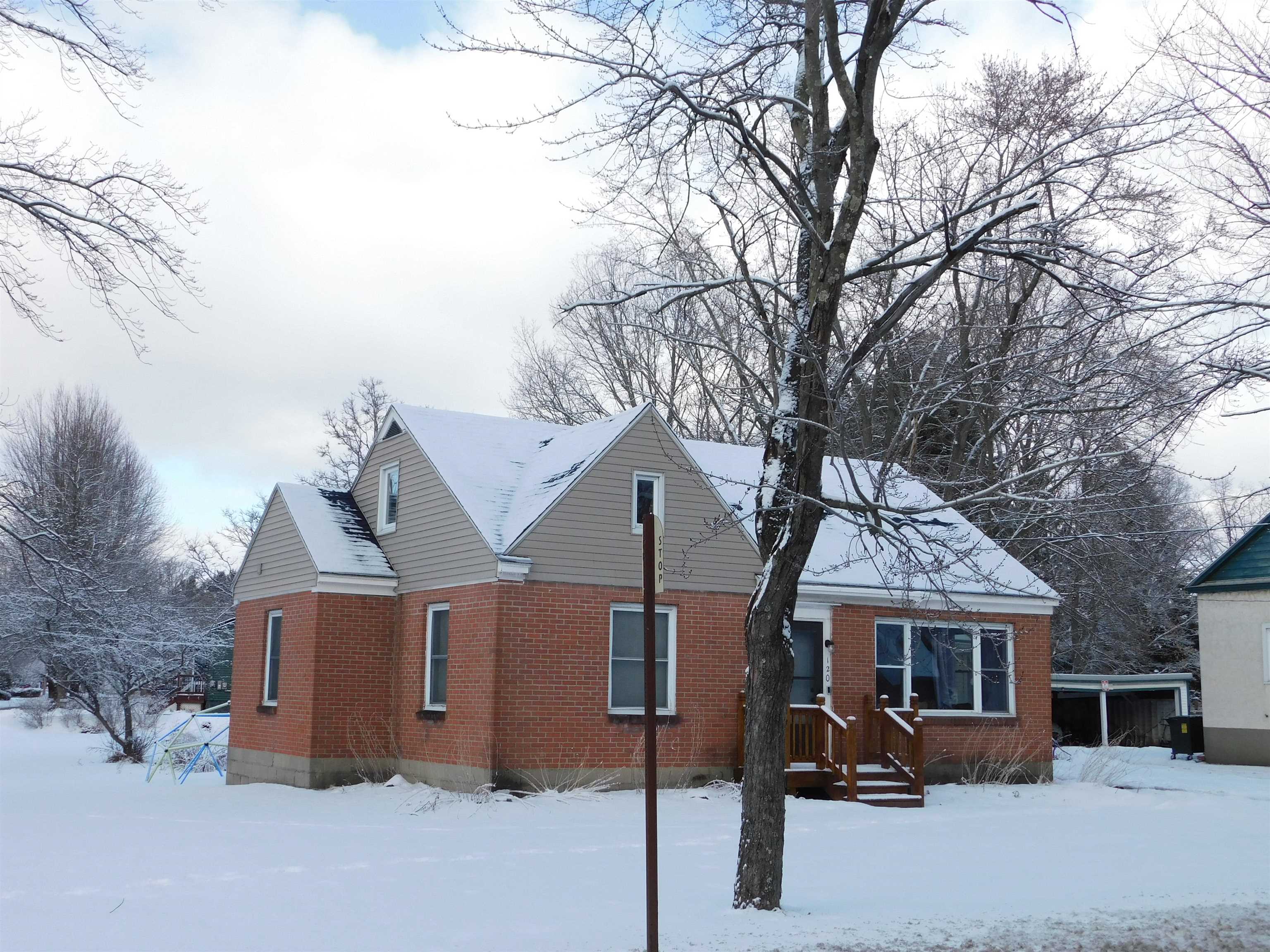 120 White Street Property Photo 1