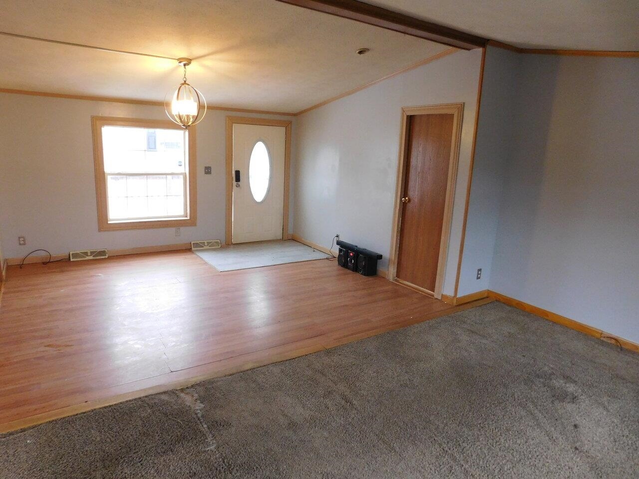 2195 North Road Property Photo 7