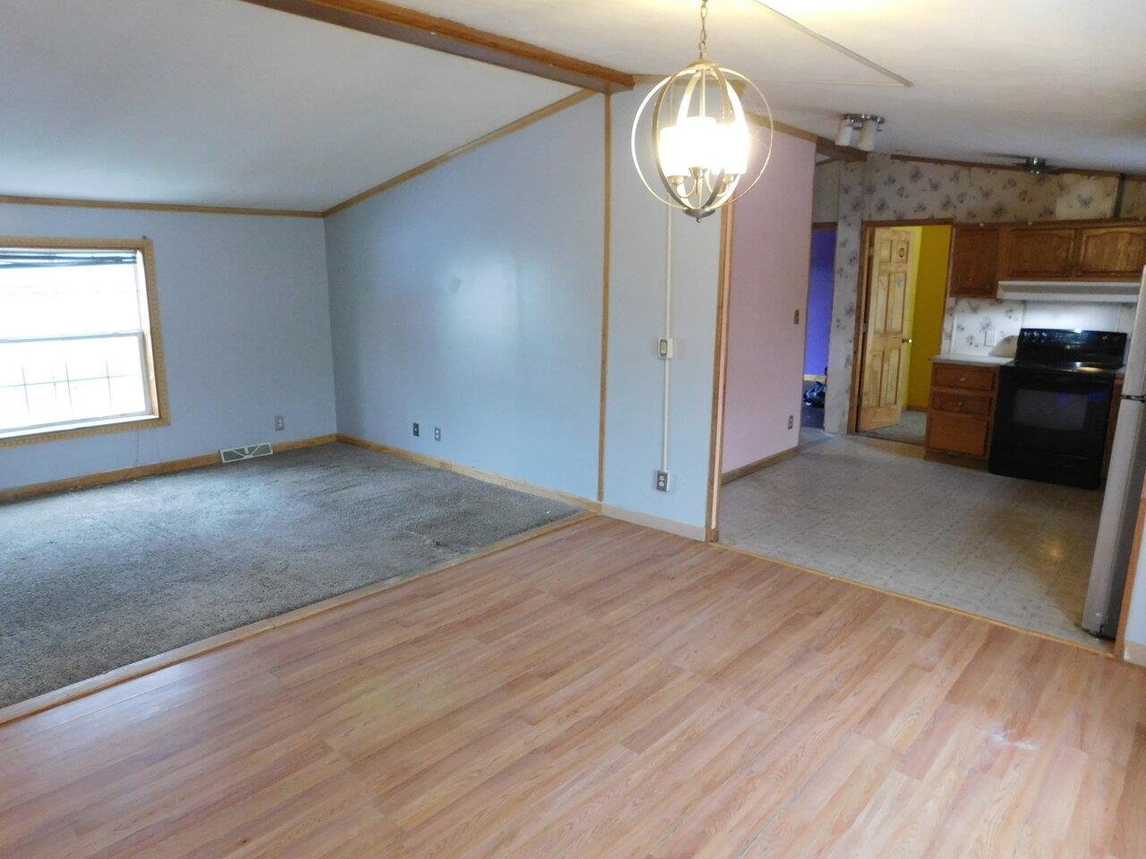 2195 North Road Property Photo 9
