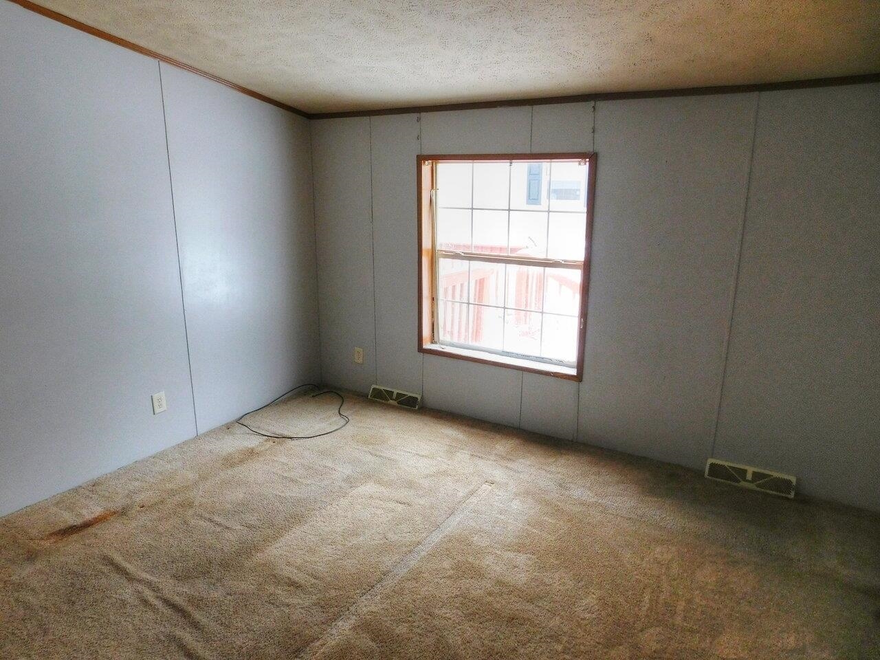 2195 North Road Property Photo 16