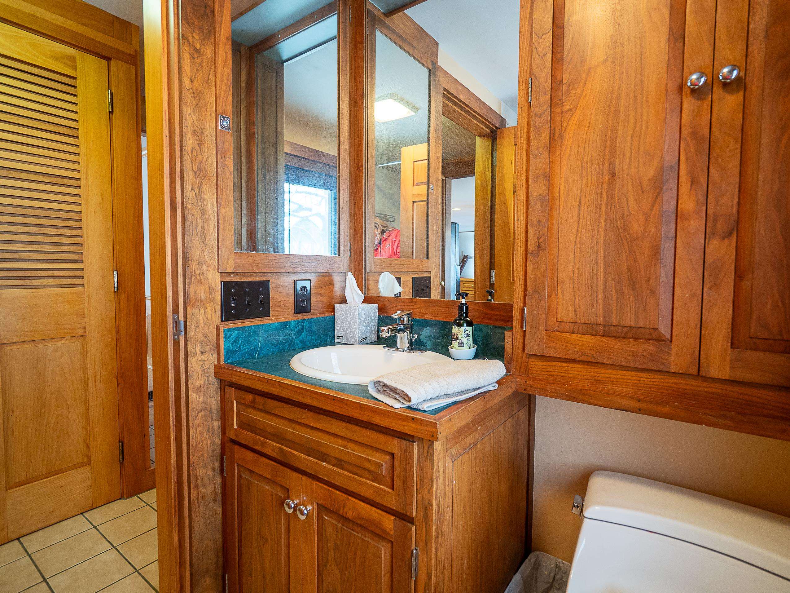 988 Jenne Road Property Photo 16