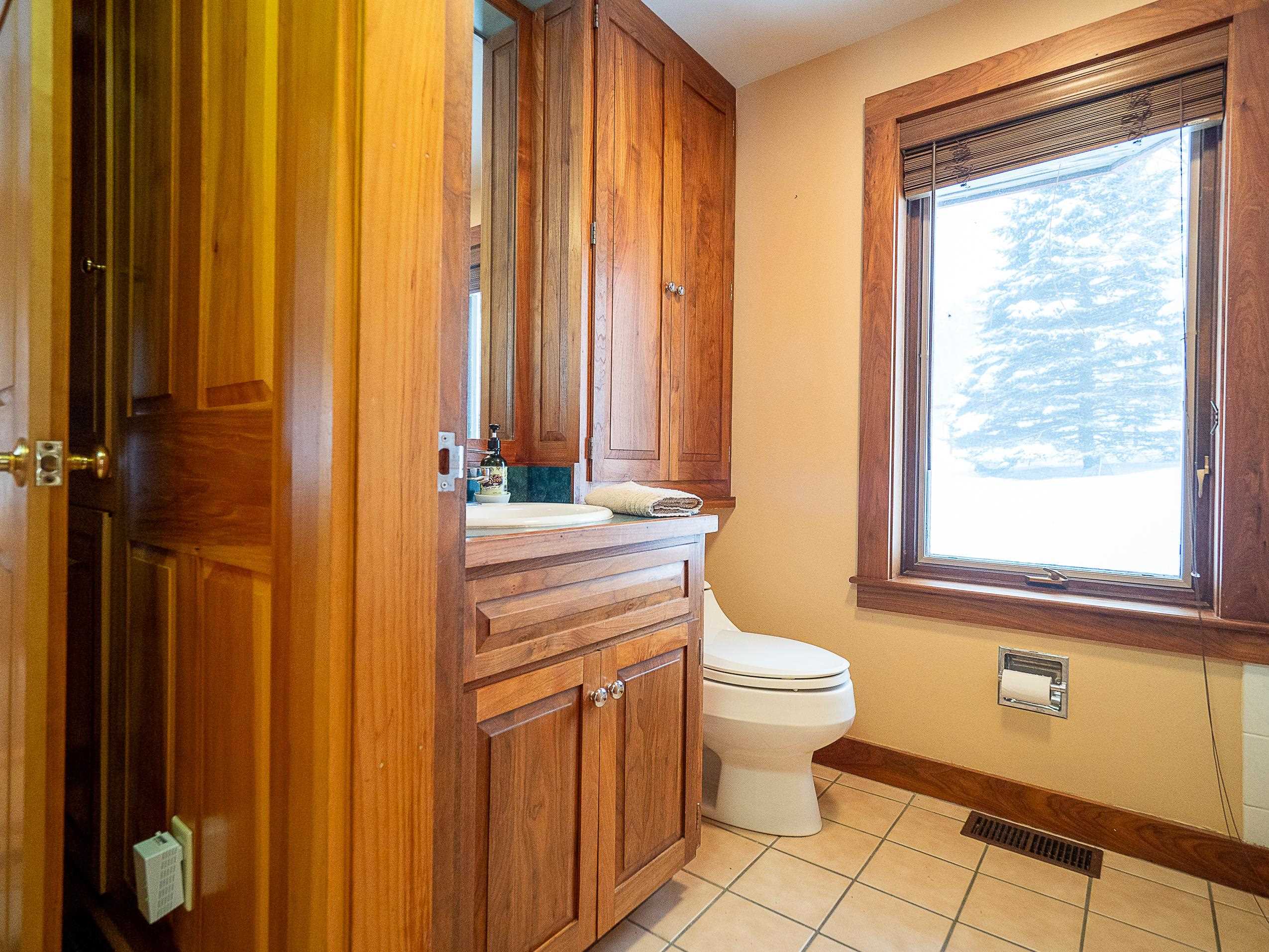 988 Jenne Road Property Photo 17