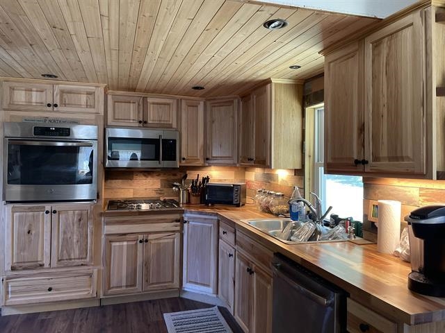 97 Cobblestone Road Property Photo 12