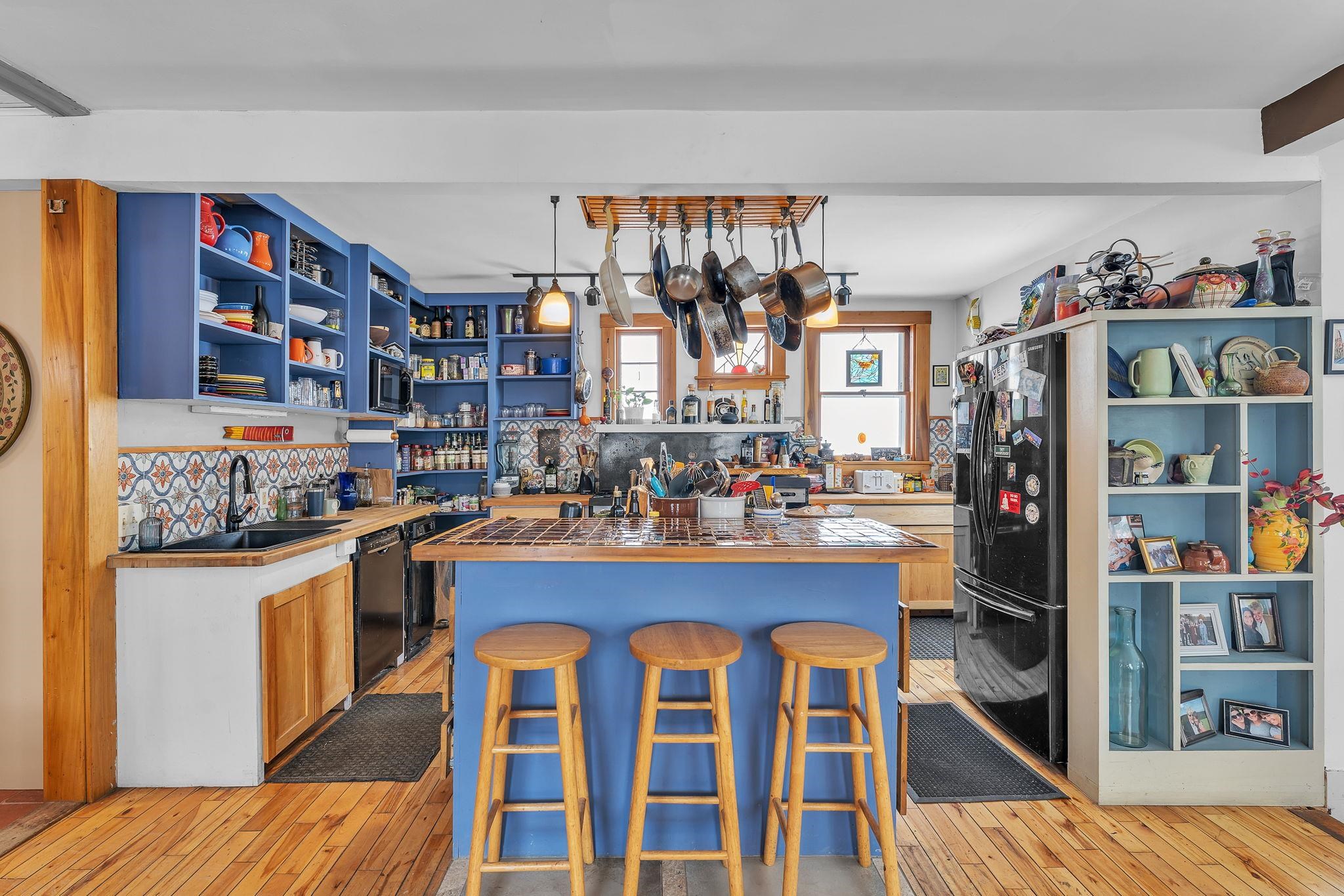 25 Linden Hill Street Property Photo 14