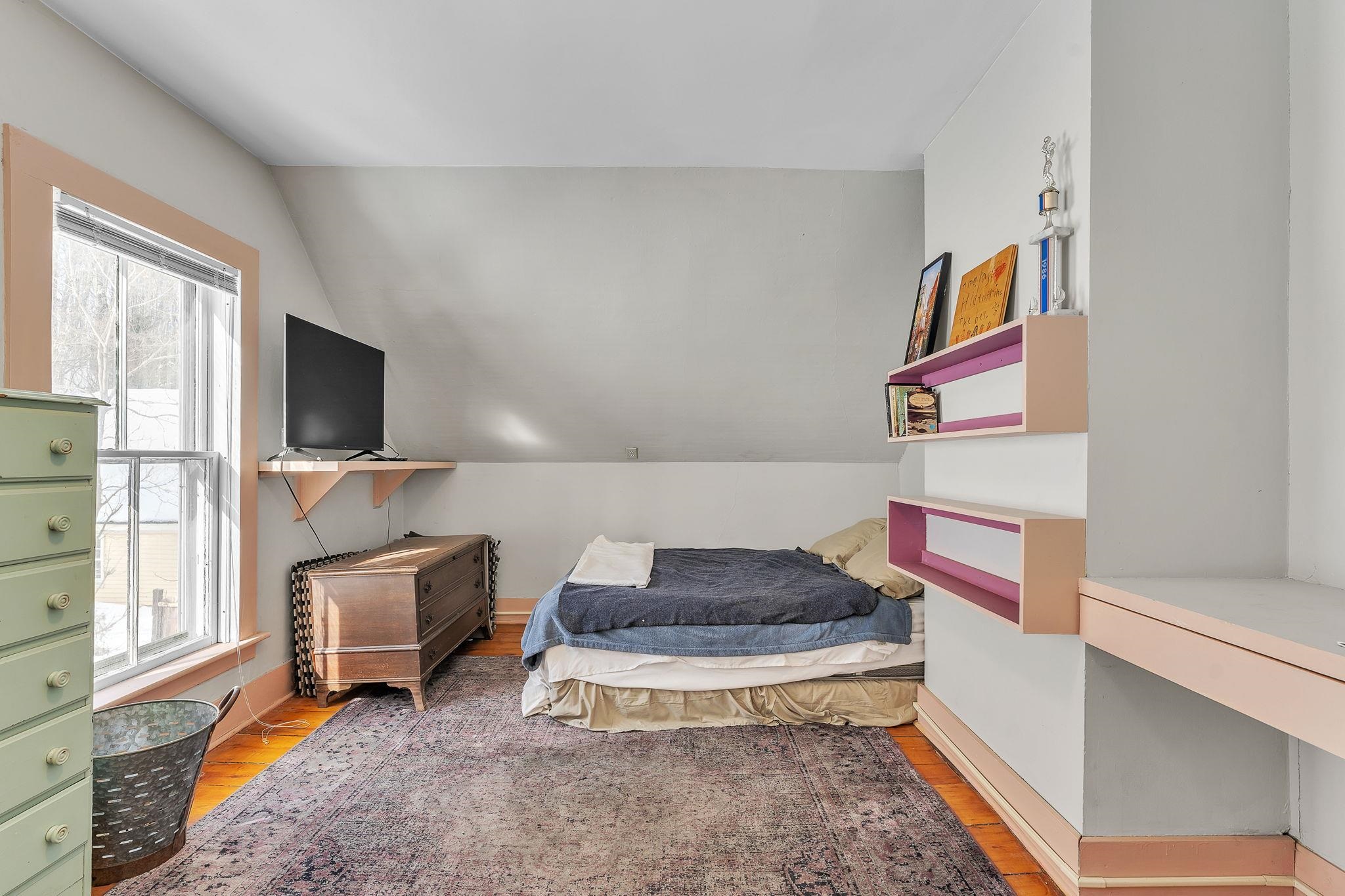 25 Linden Hill Street Property Photo 38